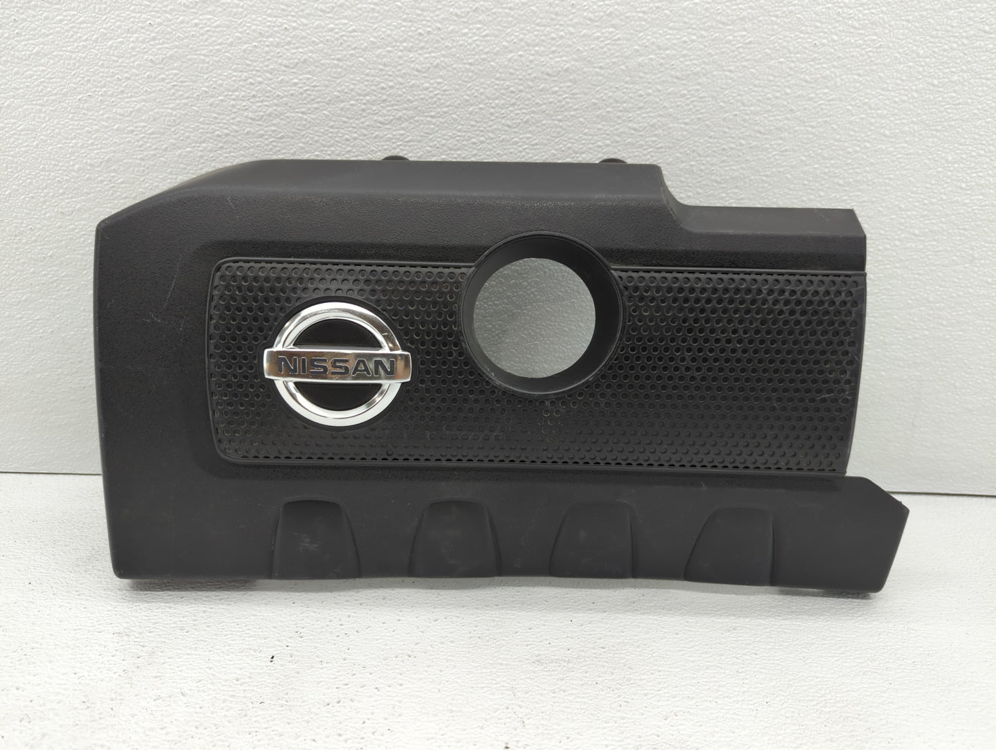 2015 Nissan Sentra Engine Cover - Oemusedautoparts1.com