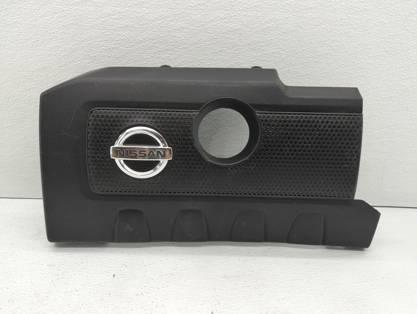 2015 Nissan Sentra Engine Cover - Oemusedautoparts1.com