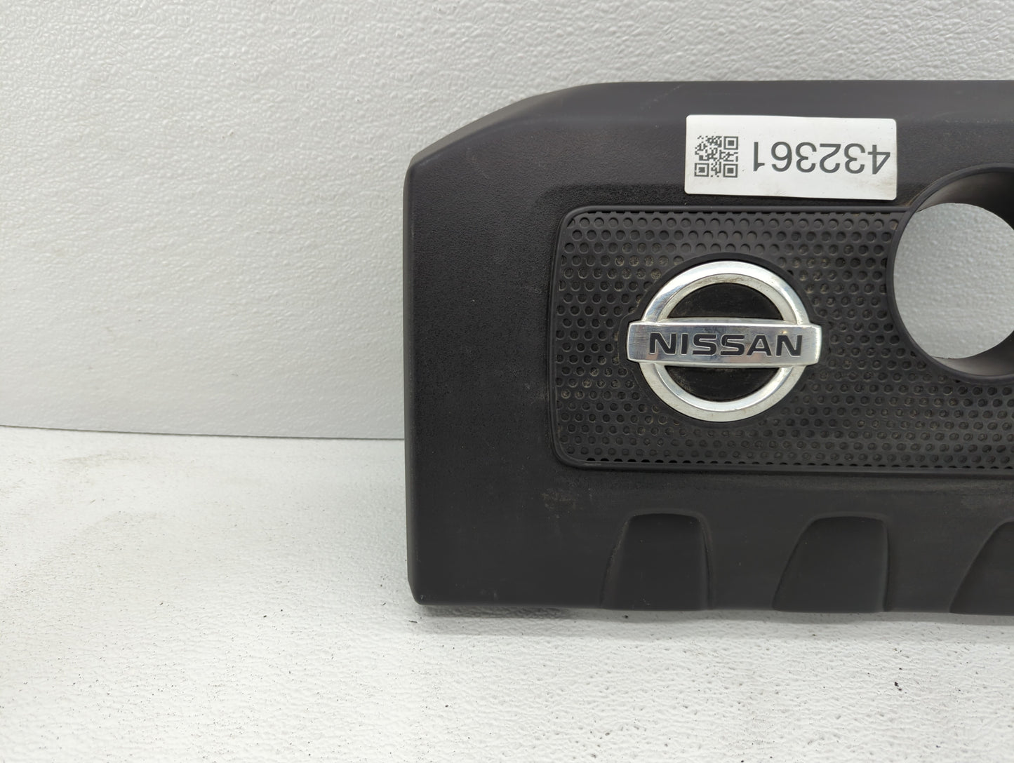 2015 Nissan Sentra Engine Cover - Oemusedautoparts1.com
