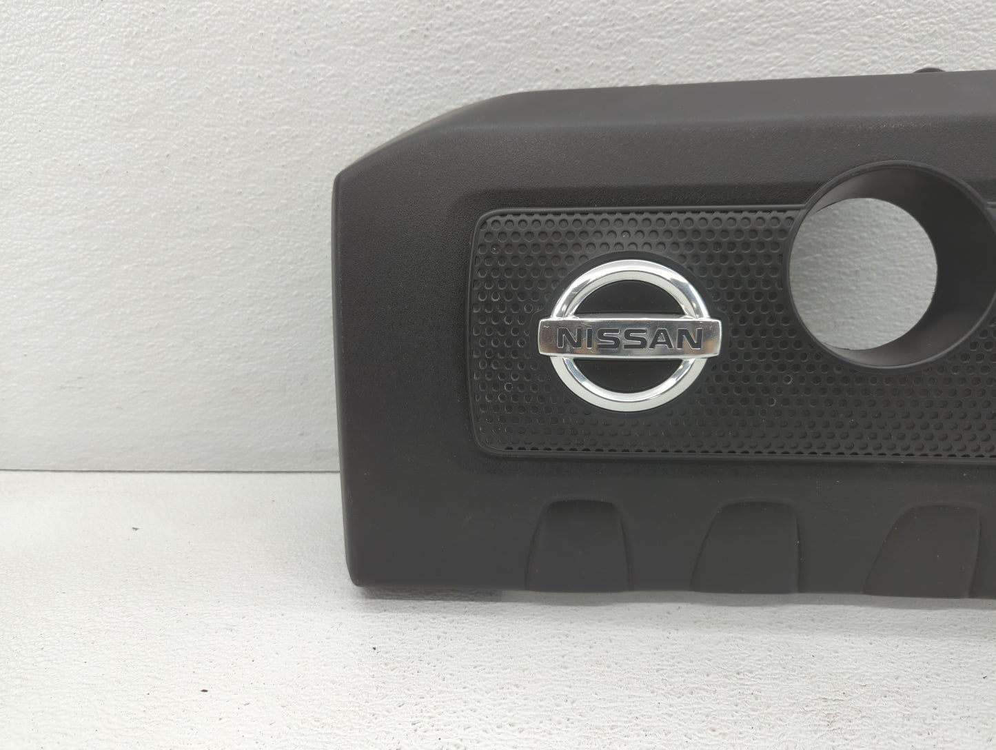 2015 Nissan Sentra Engine Cover - Oemusedautoparts1.com