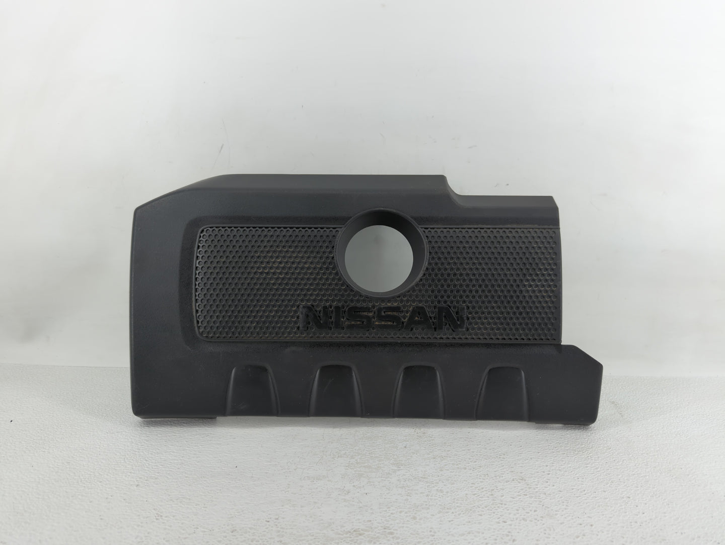 2015 Nissan Sentra Engine Cover - Oemusedautoparts1.com