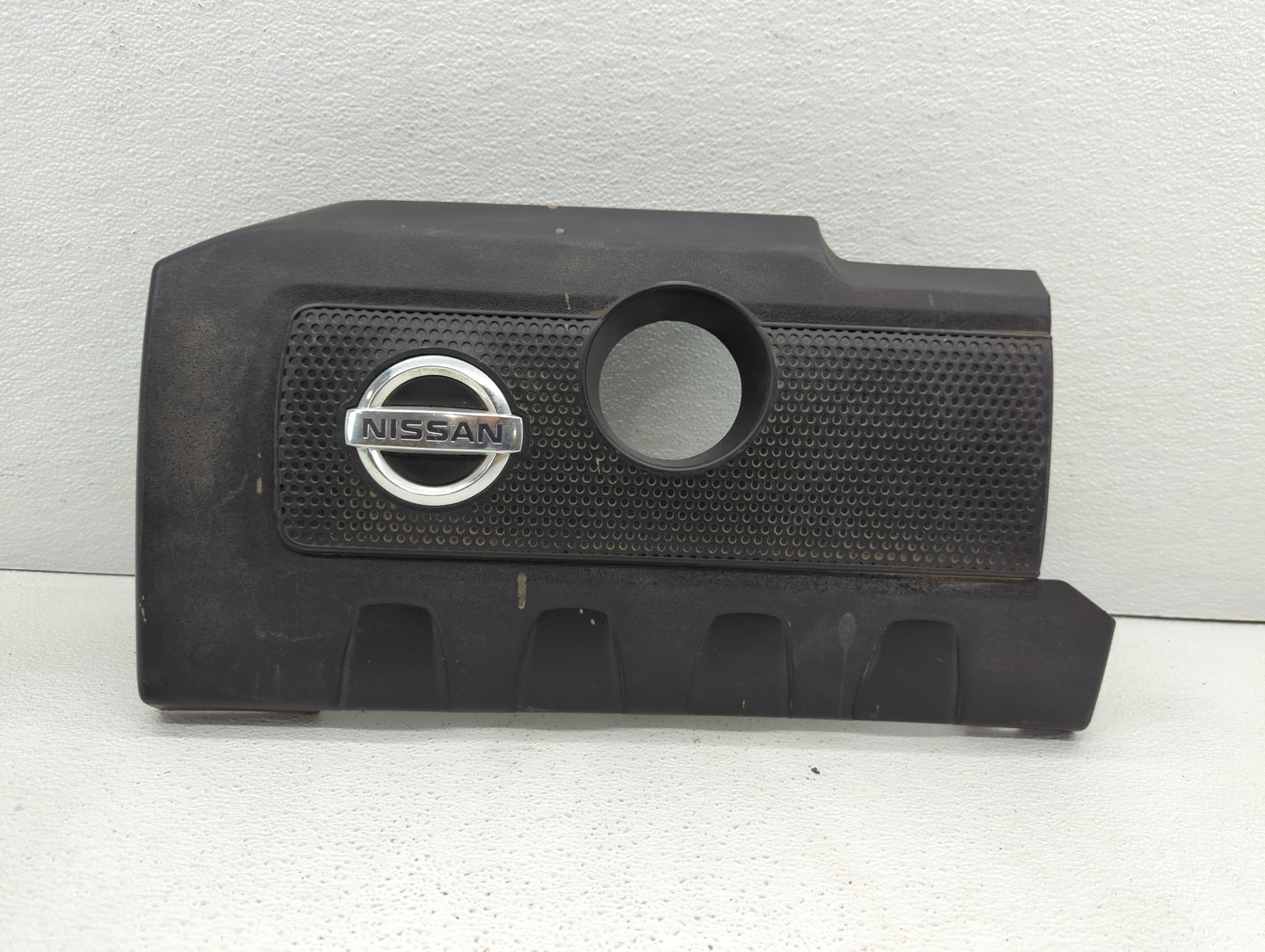 2015 Nissan Sentra Engine Cover - Oemusedautoparts1.com