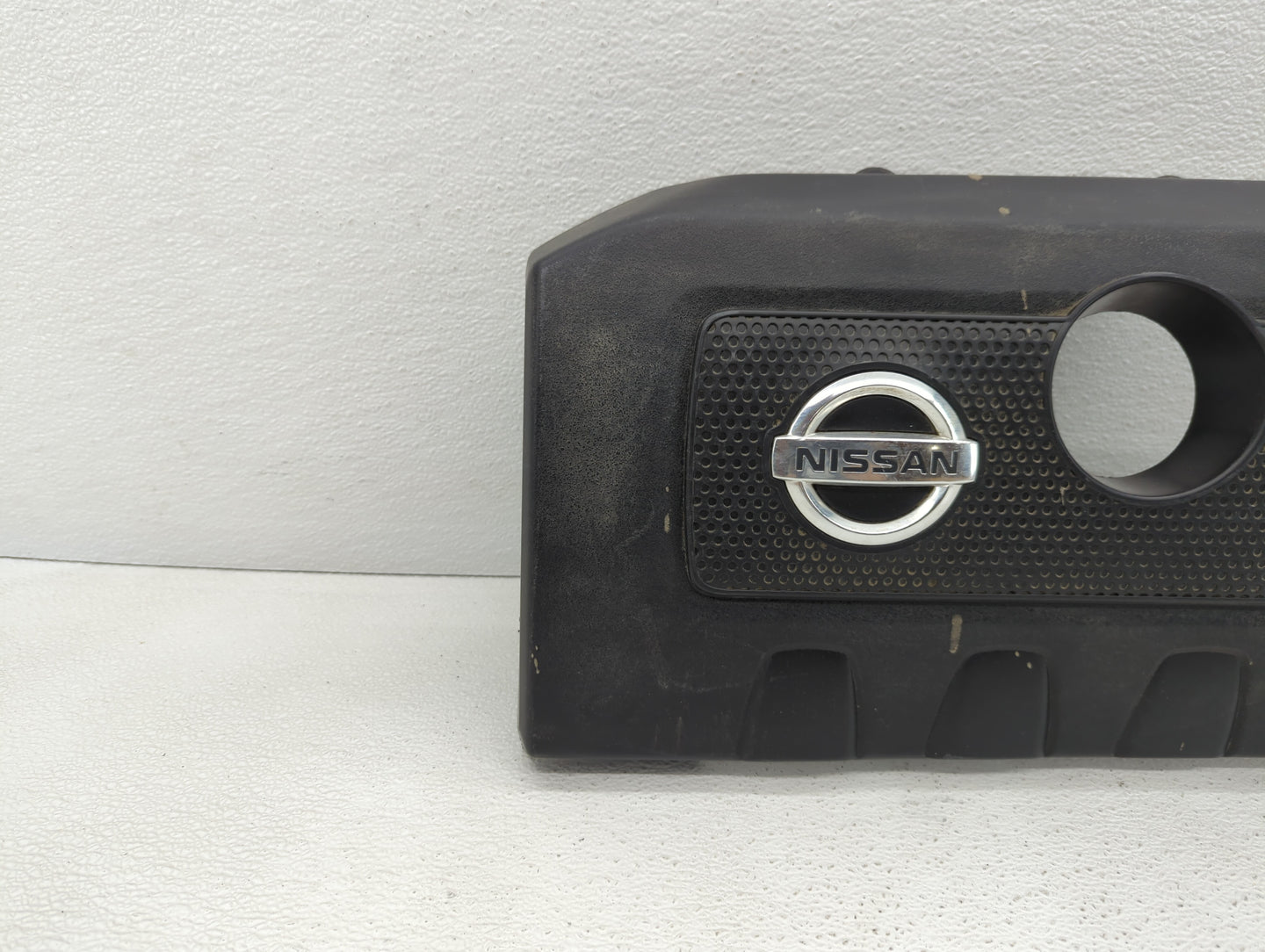 2015 Nissan Sentra Engine Cover - Oemusedautoparts1.com