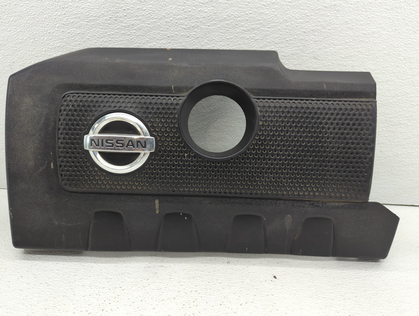 2015 Nissan Sentra Engine Cover - Oemusedautoparts1.com