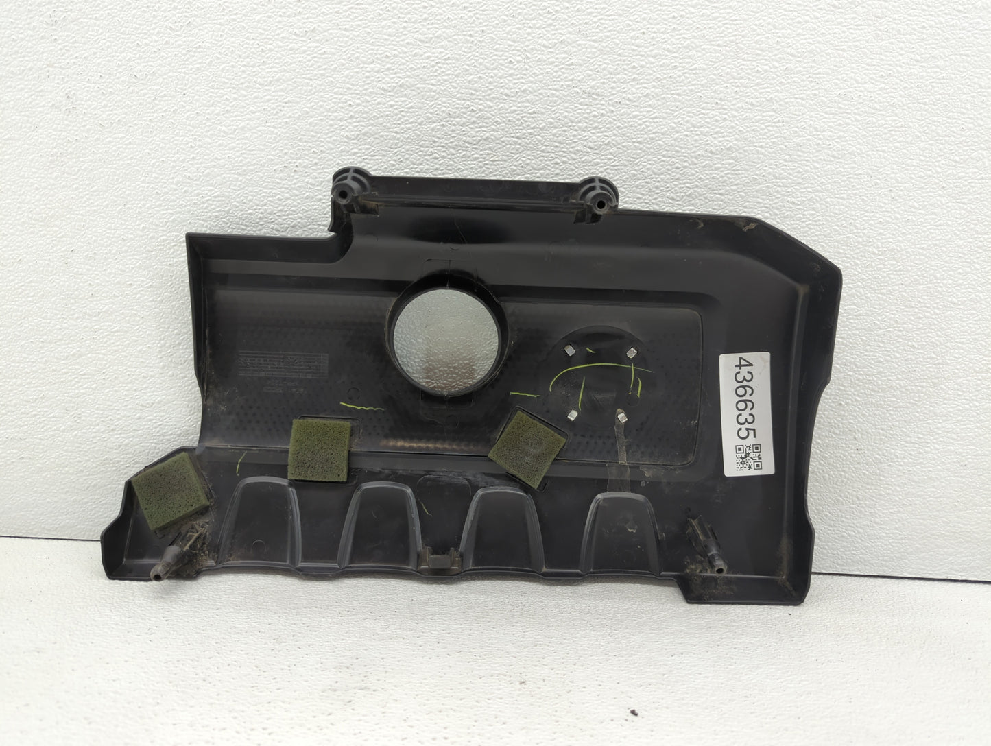 2015 Nissan Sentra Engine Cover - Oemusedautoparts1.com