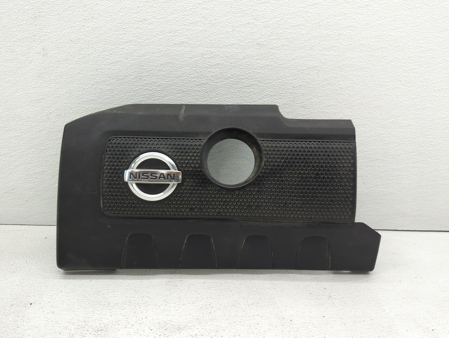 2015 Nissan Sentra Engine Cover - Oemusedautoparts1.com