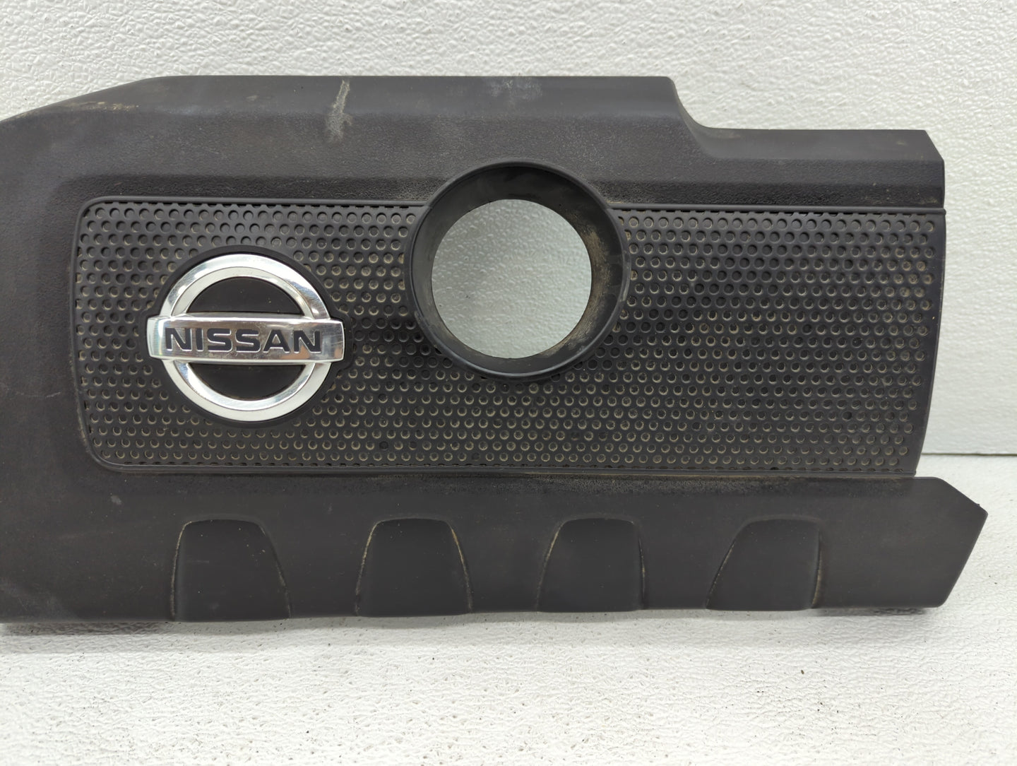 2015 Nissan Sentra Engine Cover - Oemusedautoparts1.com