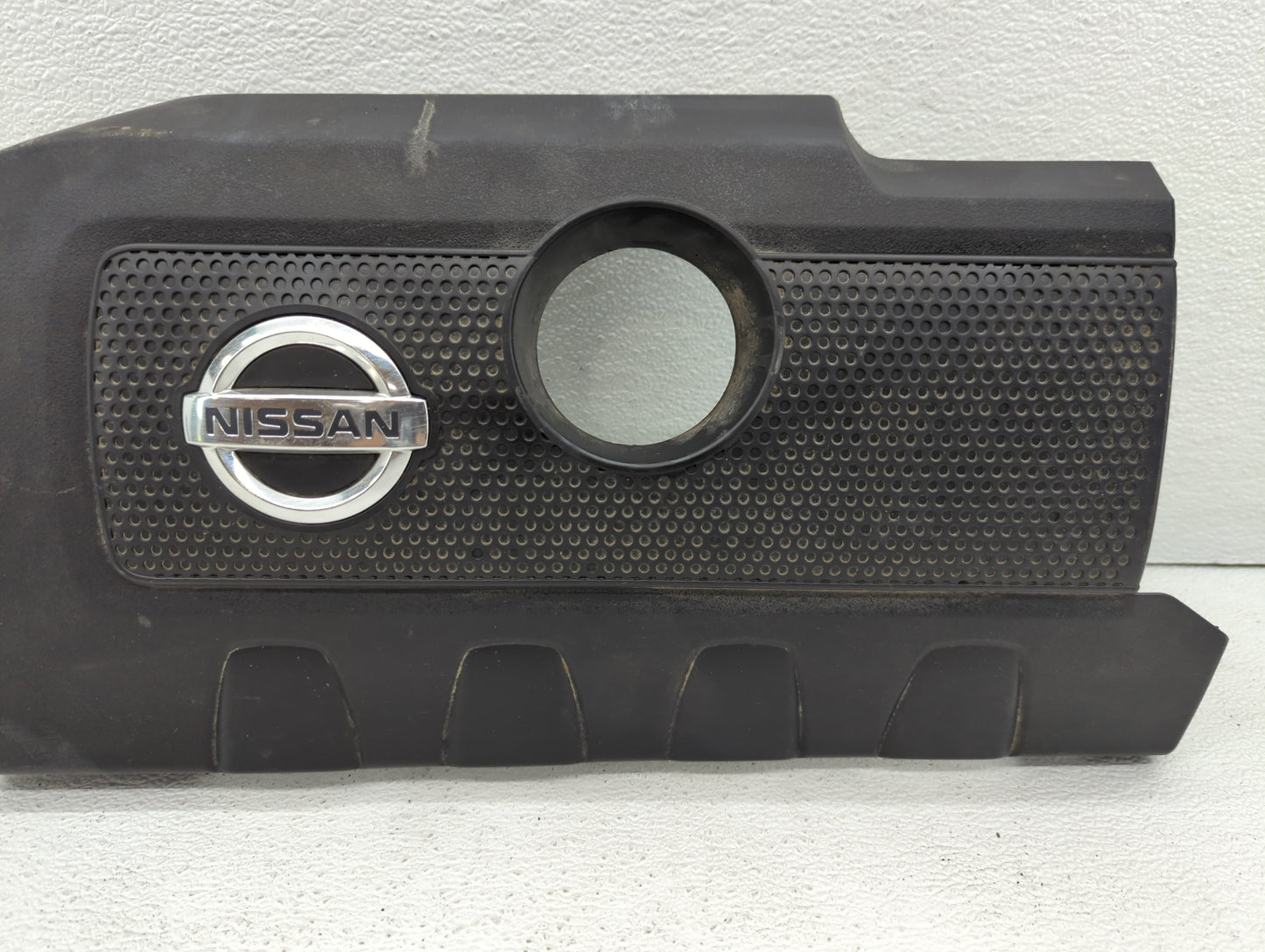 2015 Nissan Sentra Engine Cover - Oemusedautoparts1.com