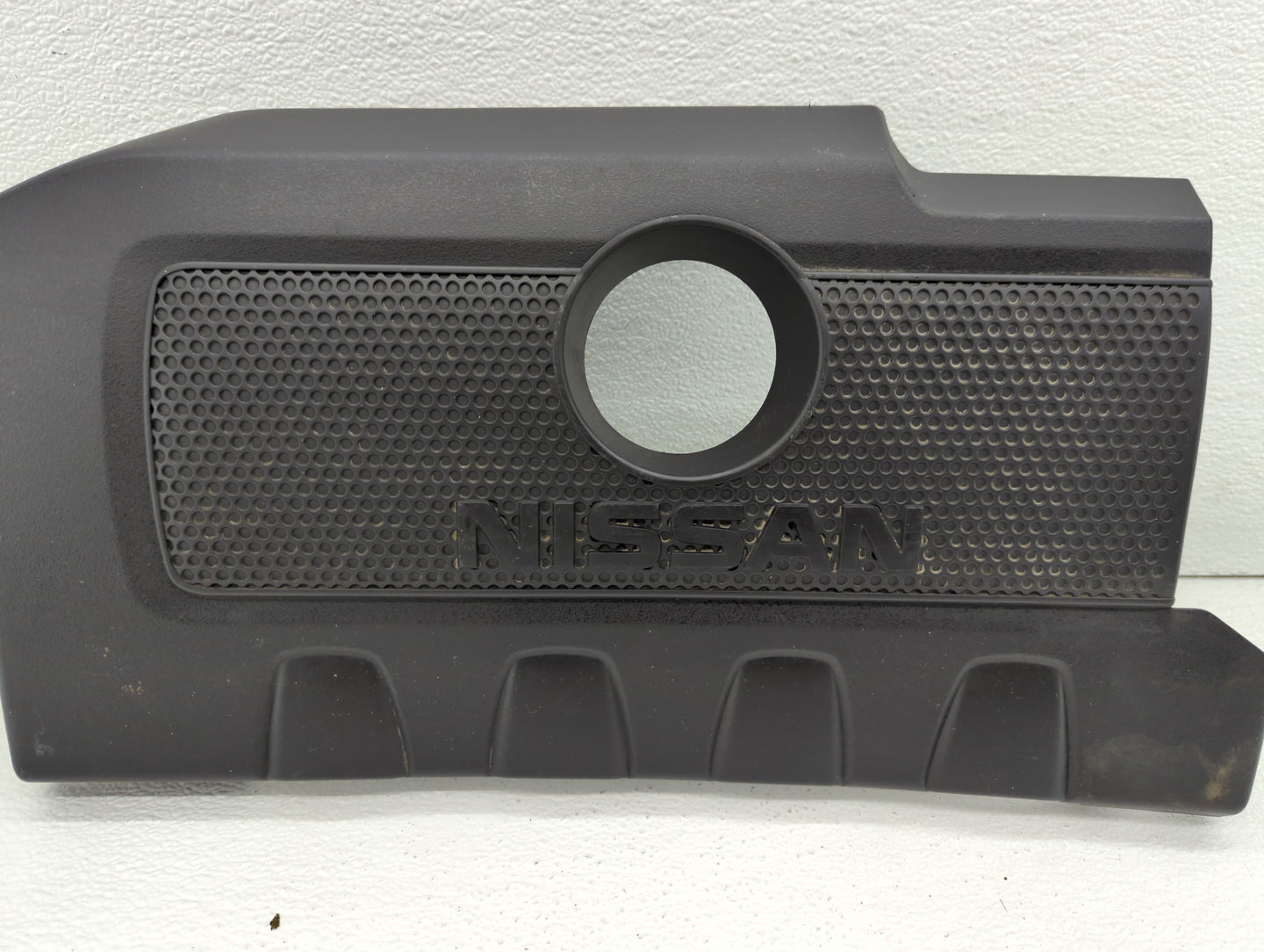 2015 Nissan Sentra Engine Cover - Oemusedautoparts1.com