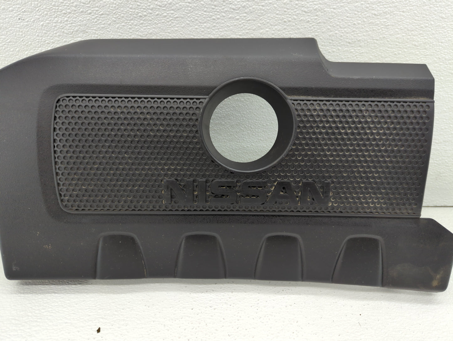 2015 Nissan Sentra Engine Cover - Oemusedautoparts1.com