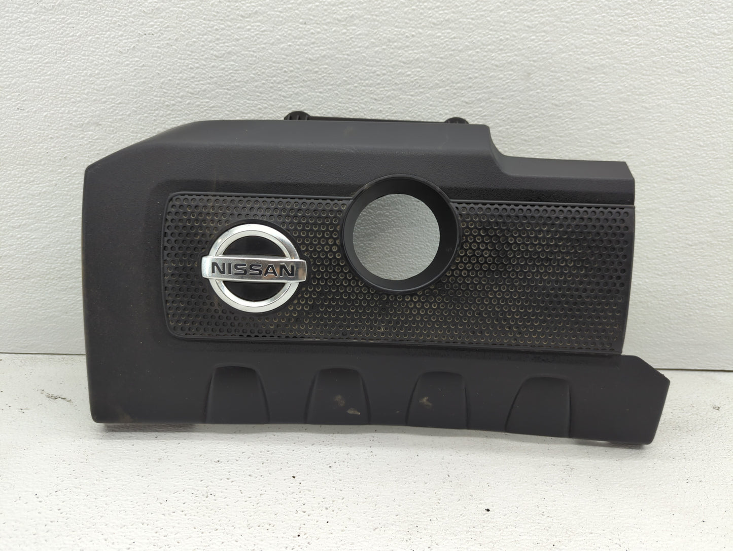 2015 Nissan Sentra Engine Cover - Oemusedautoparts1.com