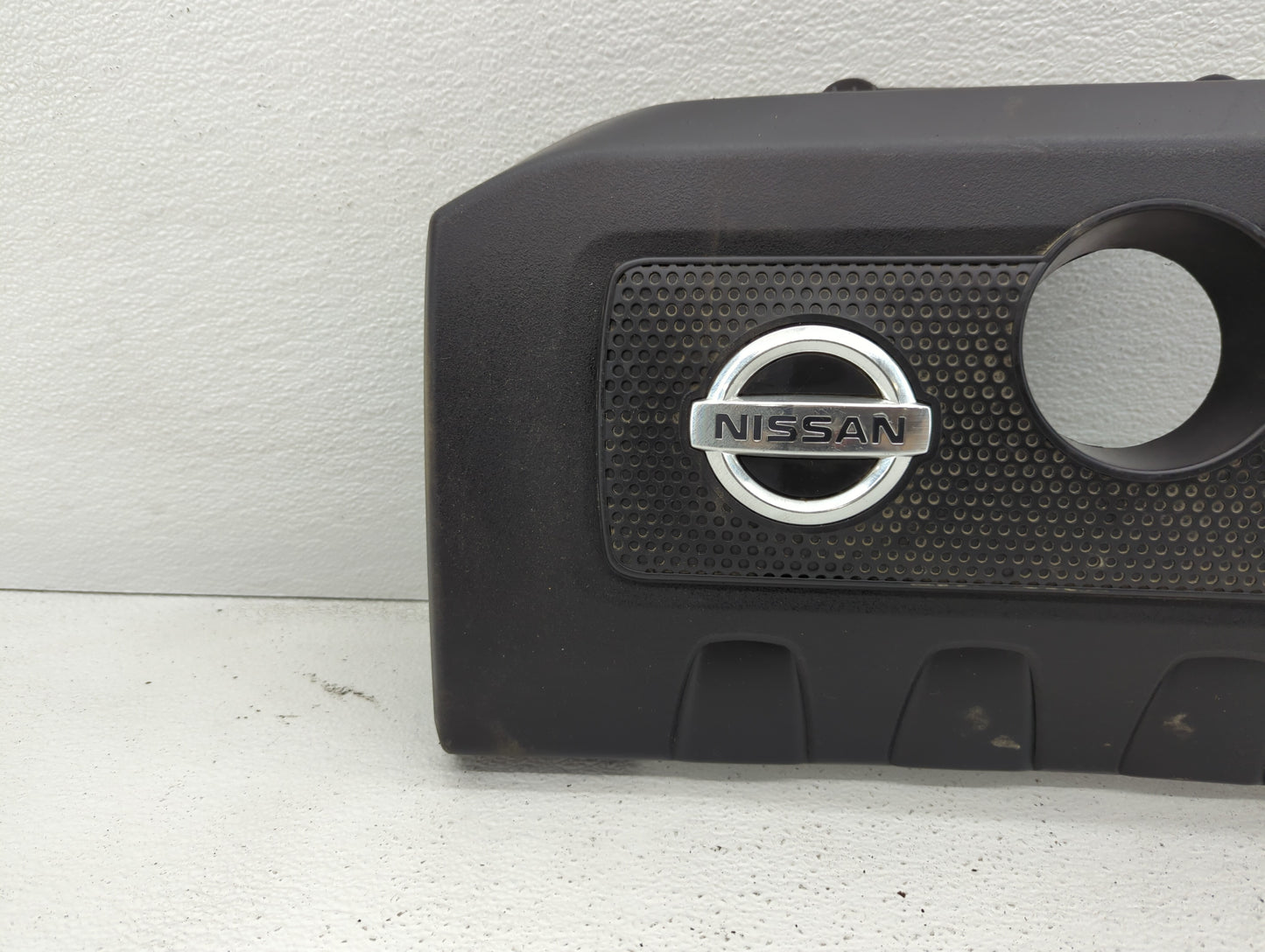 2015 Nissan Sentra Engine Cover - Oemusedautoparts1.com