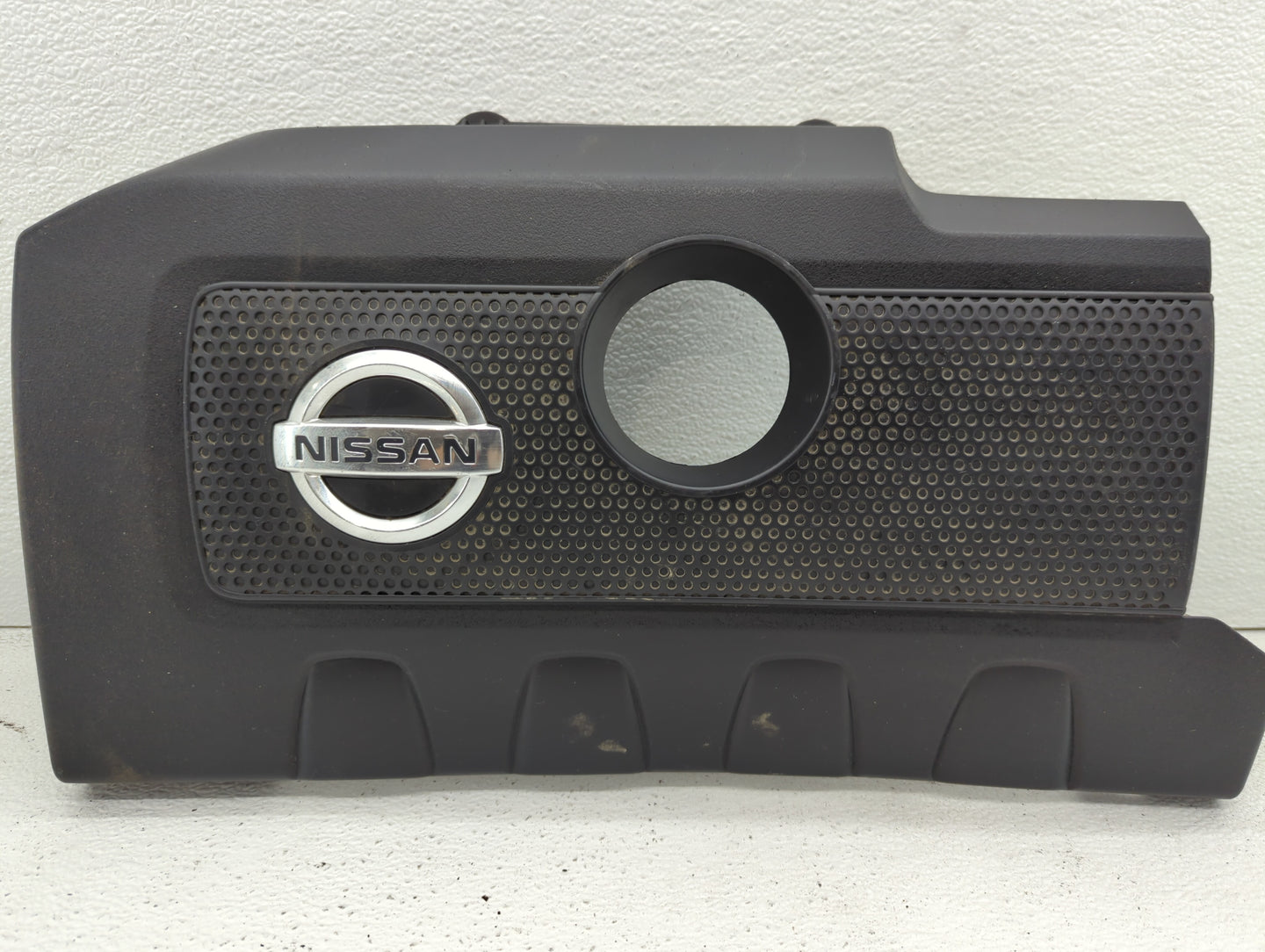 2015 Nissan Sentra Engine Cover - Oemusedautoparts1.com