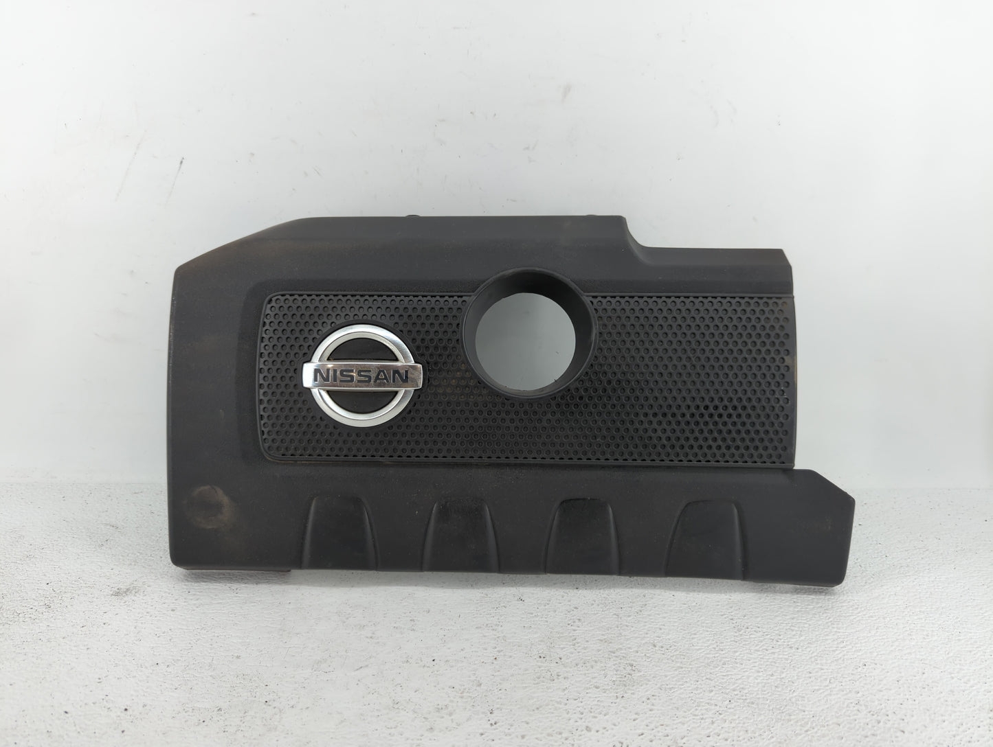 2015 Nissan Sentra Engine Cover - Oemusedautoparts1.com
