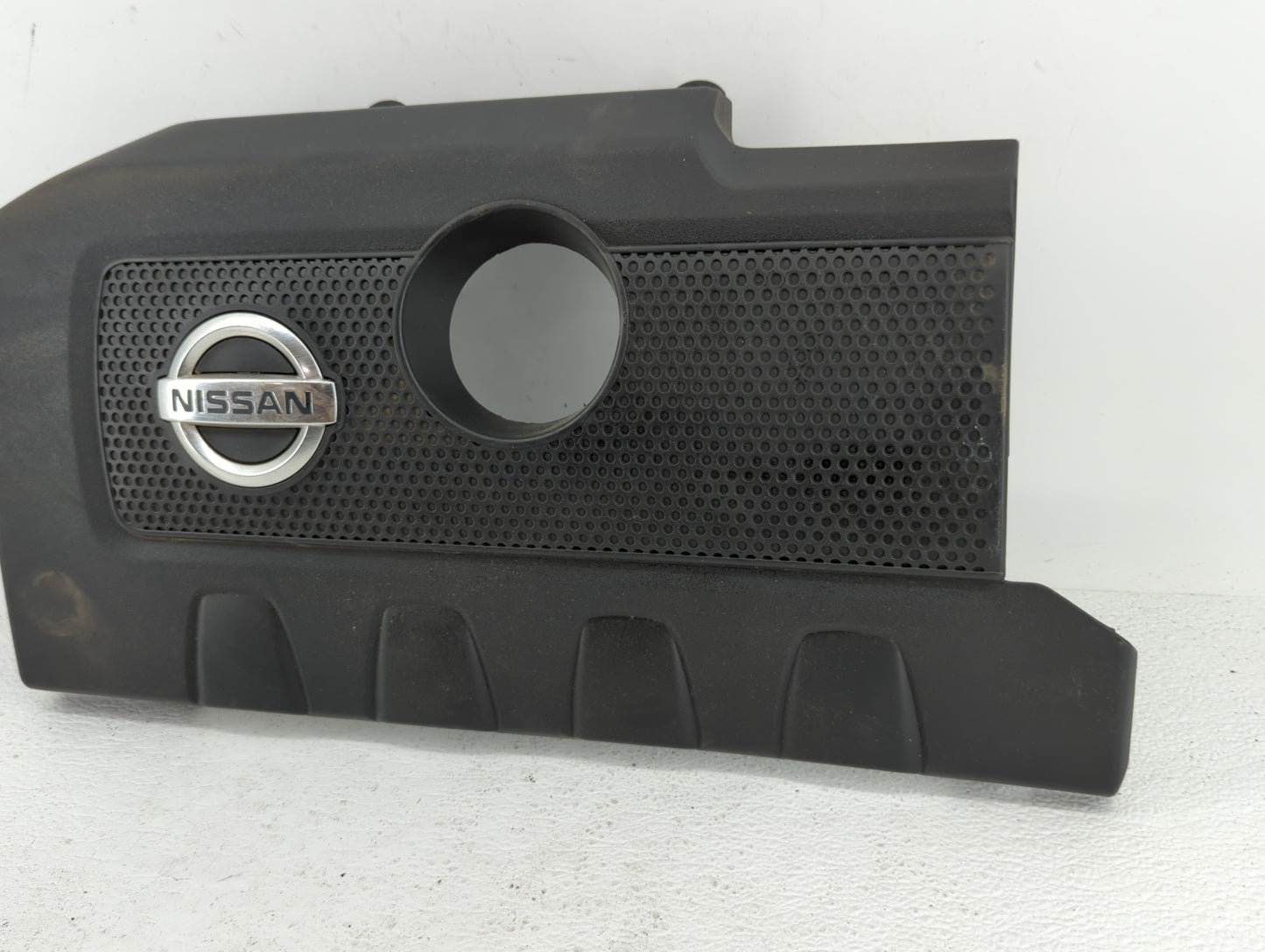 2015 Nissan Sentra Engine Cover - Oemusedautoparts1.com