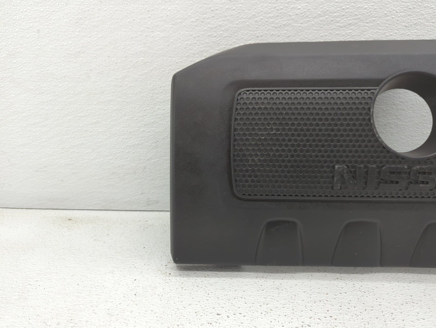 2015 Nissan Sentra Engine Cover 440761 - Oemusedautoparts1.com