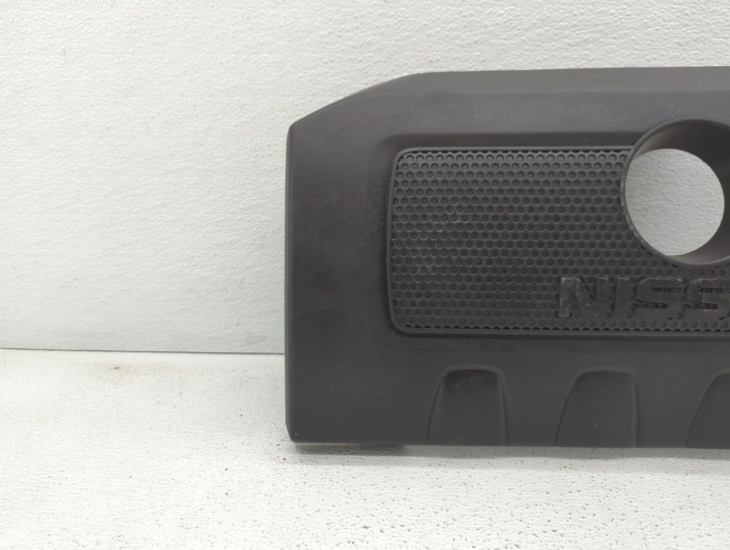 2015 Nissan Sentra Engine Cover 440761 - Oemusedautoparts1.com