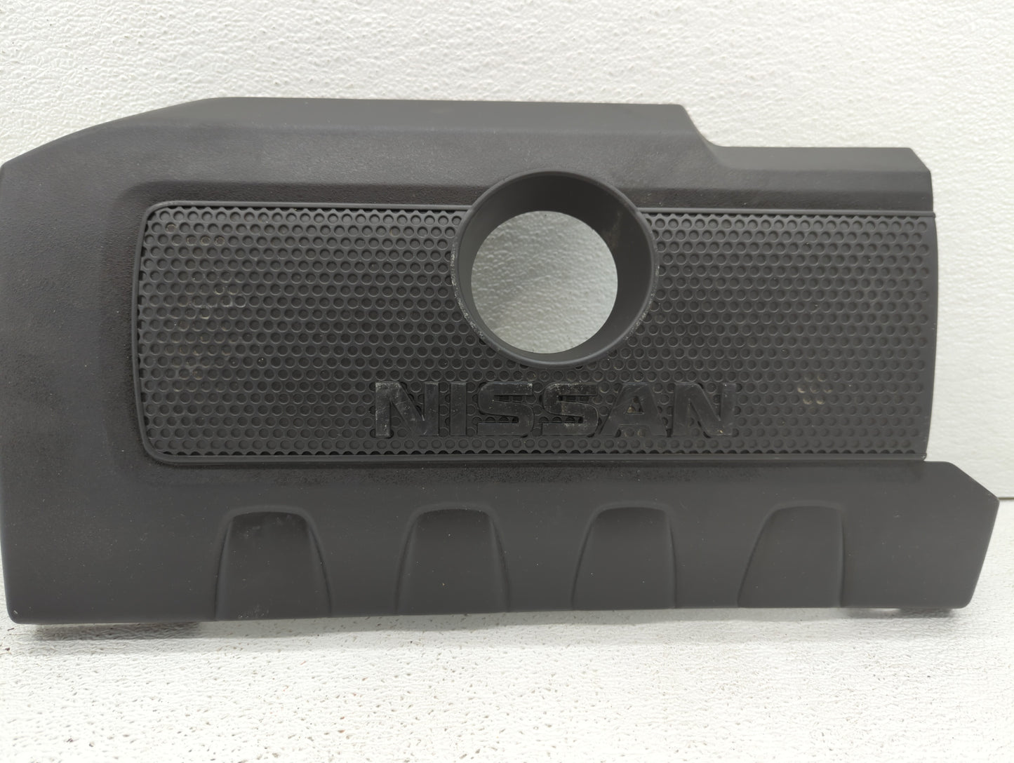 2015 Nissan Sentra Engine Cover 440761 - Oemusedautoparts1.com