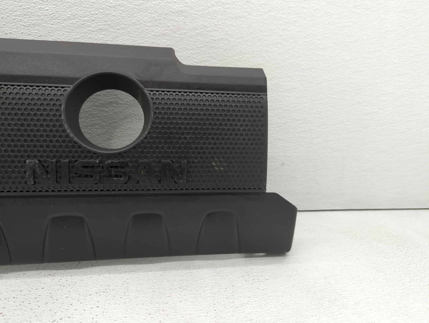 2015 Nissan Sentra Engine Cover 440761 - Oemusedautoparts1.com