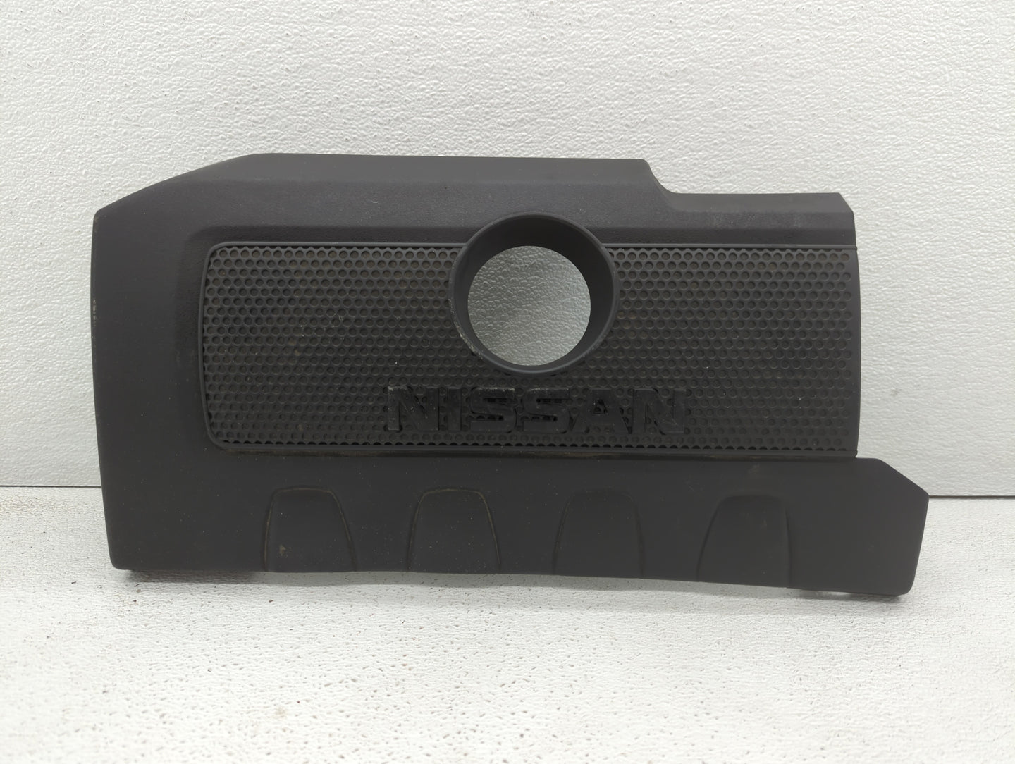2015 Nissan Sentra Engine Cover - Oemusedautoparts1.com