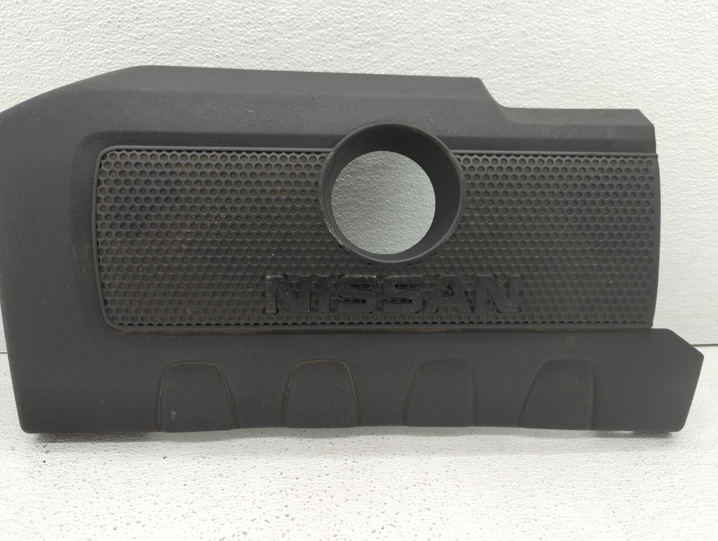2015 Nissan Sentra Engine Cover - Oemusedautoparts1.com