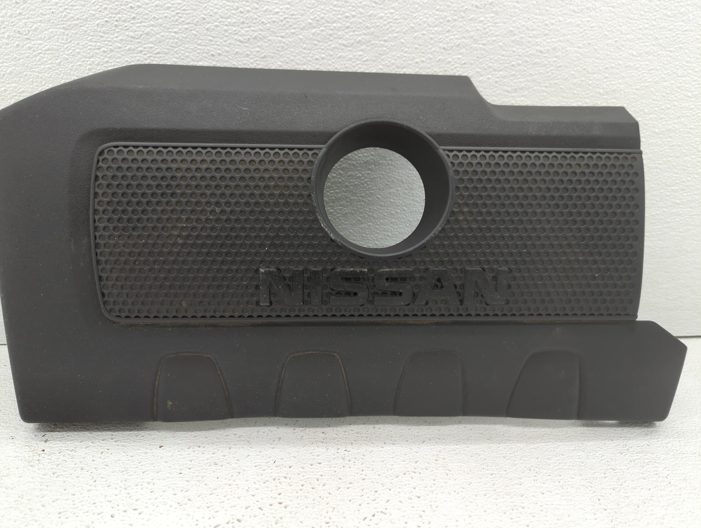 2015 Nissan Sentra Engine Cover - Oemusedautoparts1.com