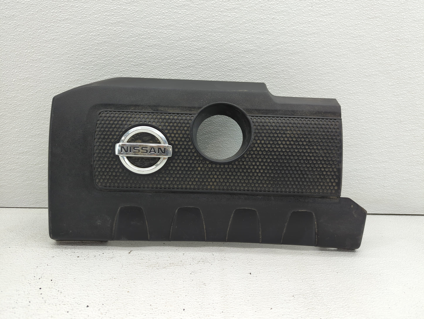 2015 Nissan Sentra Engine Cover - Oemusedautoparts1.com