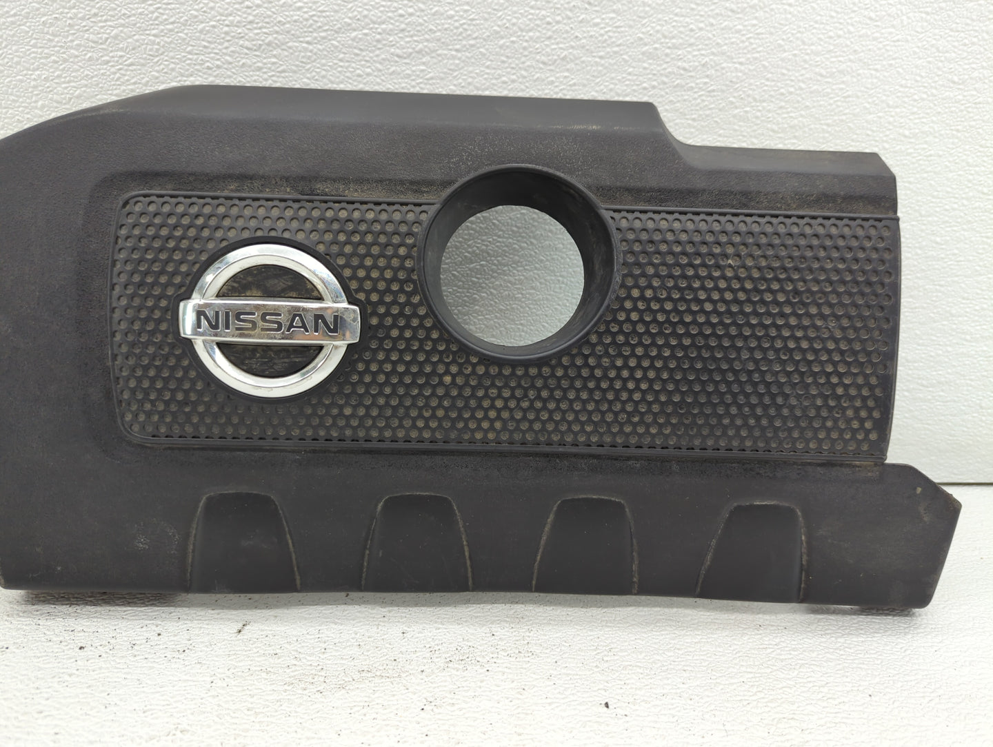 2015 Nissan Sentra Engine Cover - Oemusedautoparts1.com