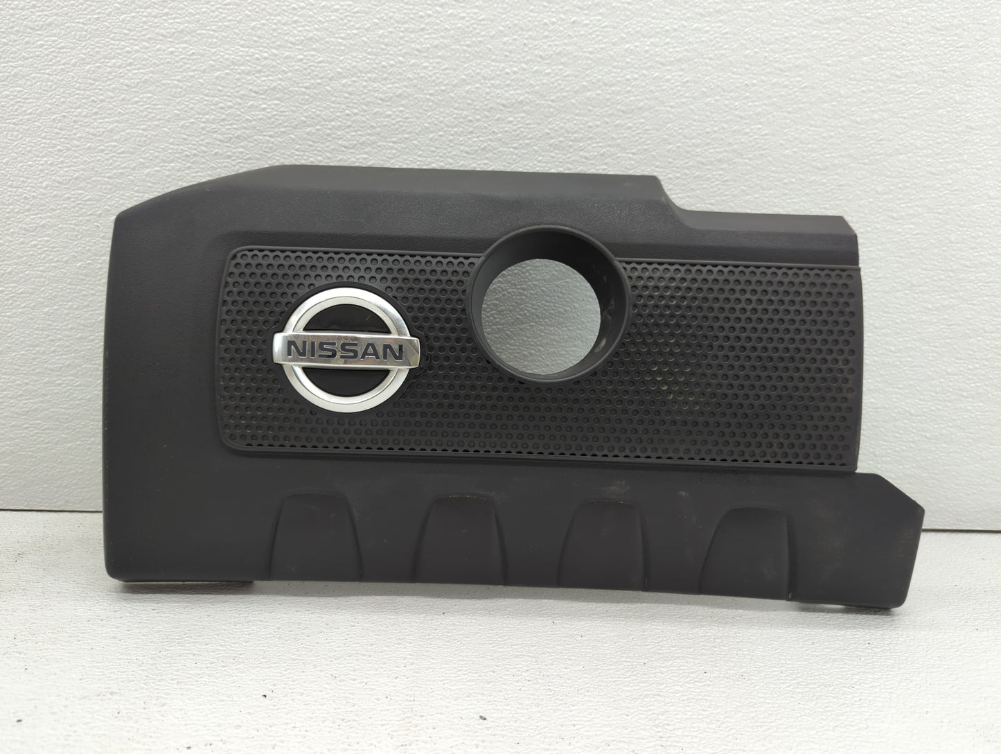 2015 Nissan Sentra Engine Cover - Oemusedautoparts1.com