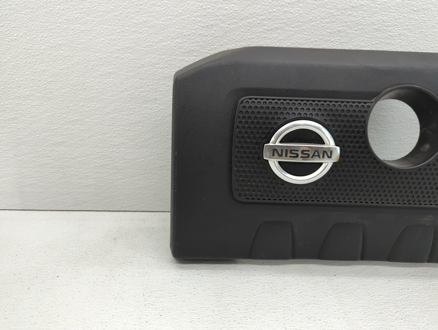 2015 Nissan Sentra Engine Cover - Oemusedautoparts1.com