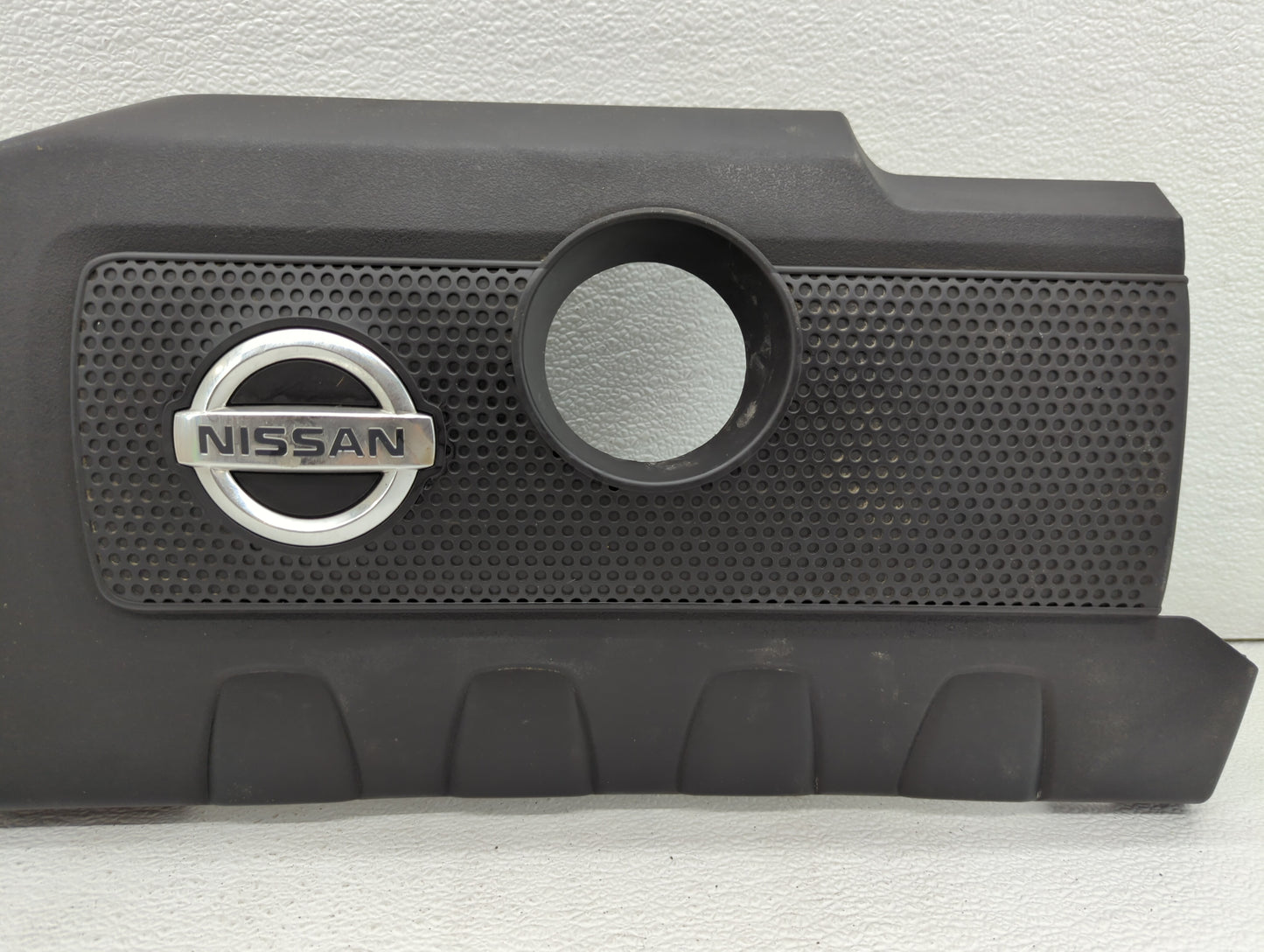 2015 Nissan Sentra Engine Cover - Oemusedautoparts1.com