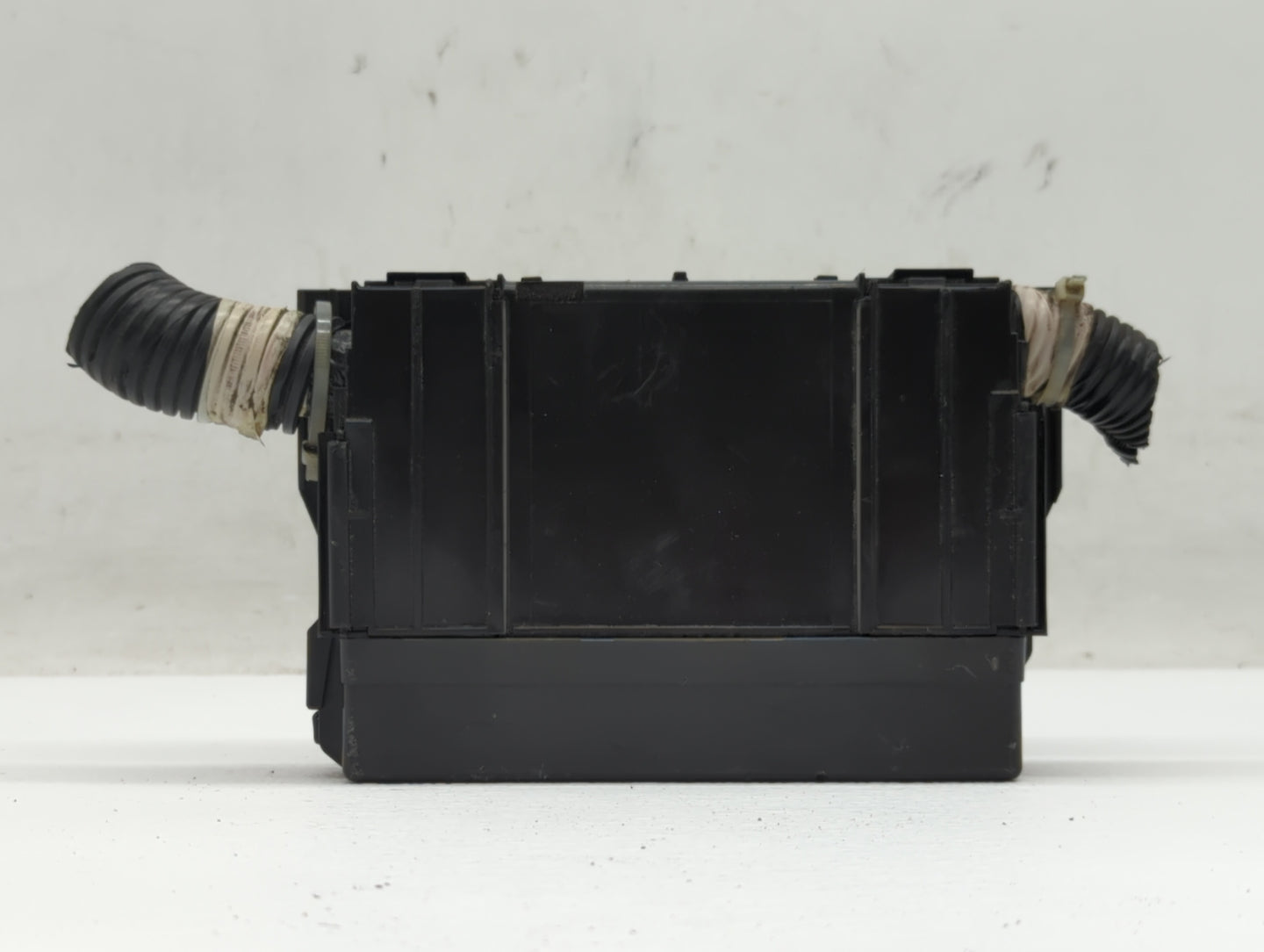 2013-2019 Nissan Sentra Fusebox Fuse Box Panel Relay Module P/N:24382 EW70B 284B7 3SG1C Fits OEM Used Auto Parts - Oemusedau