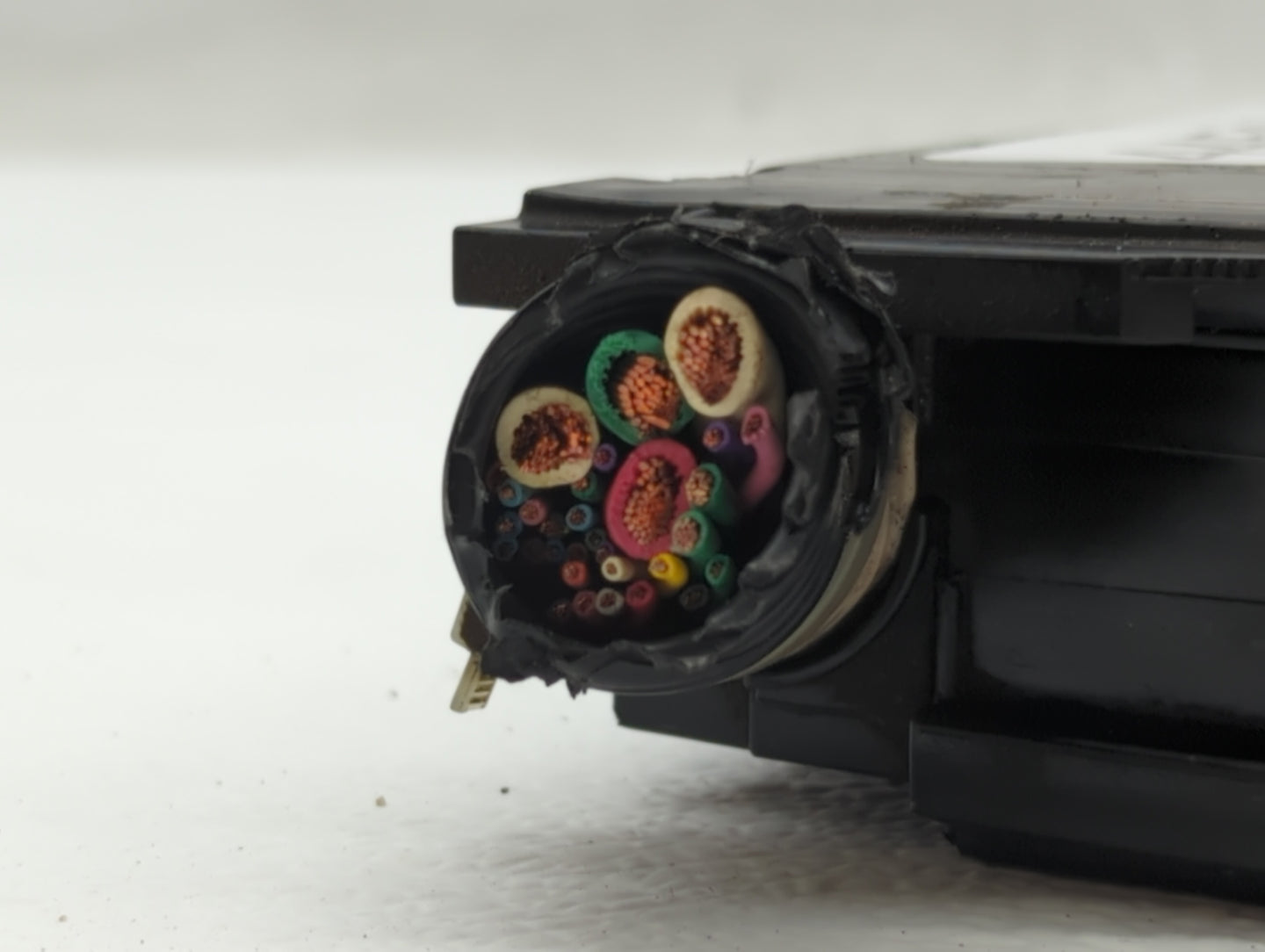 2013-2019 Nissan Sentra Fusebox Fuse Box Panel Relay Module P/N:24382 EW70B 284B7 3SG1C Fits OEM Used Auto Parts - Oemusedau