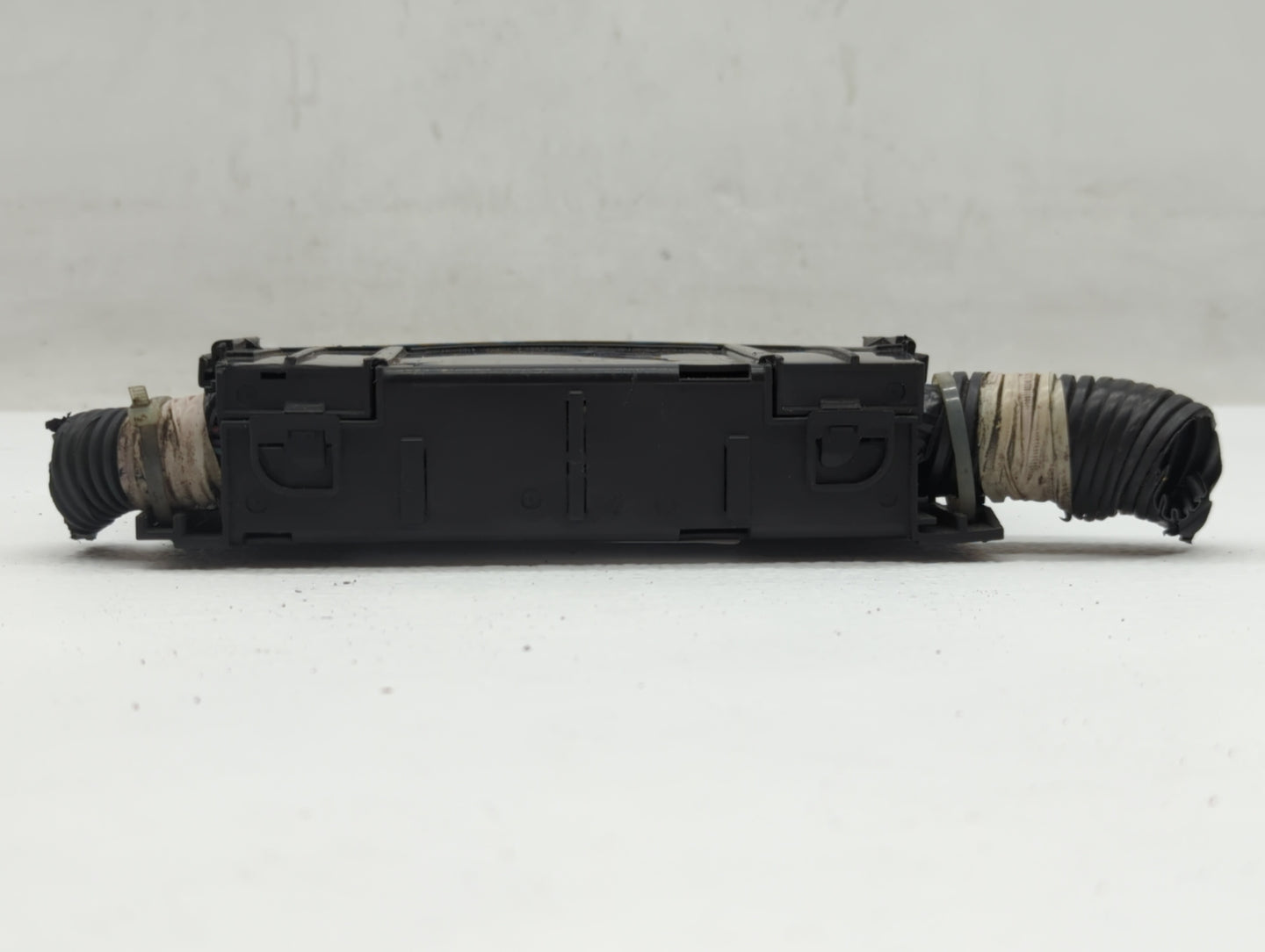 2013-2019 Nissan Sentra Fusebox Fuse Box Panel Relay Module P/N:24382 EW70B 284B7 3SG1C Fits OEM Used Auto Parts - Oemusedau