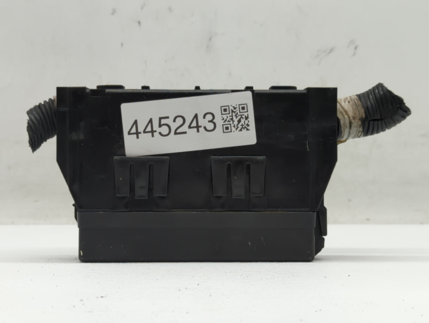 2013-2019 Nissan Sentra Fusebox Fuse Box Panel Relay Module P/N:24382 EW70B 284B7 3SG1C Fits OEM Used Auto Parts - Oemusedau