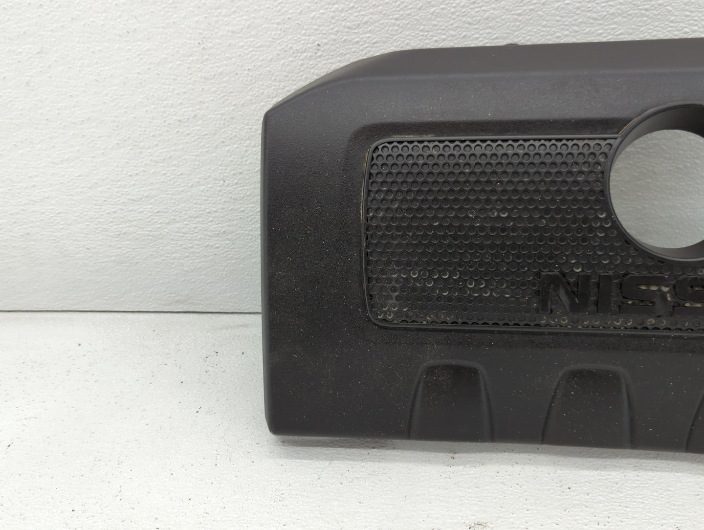 2015 Nissan Sentra Engine Cover - Oemusedautoparts1.com