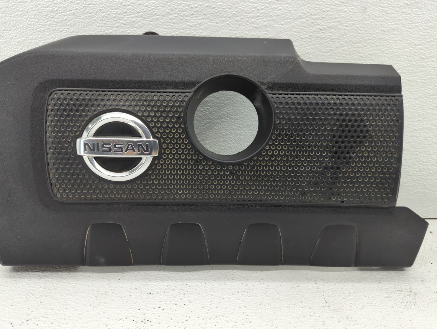 2015 Nissan Sentra Engine Cover - Oemusedautoparts1.com