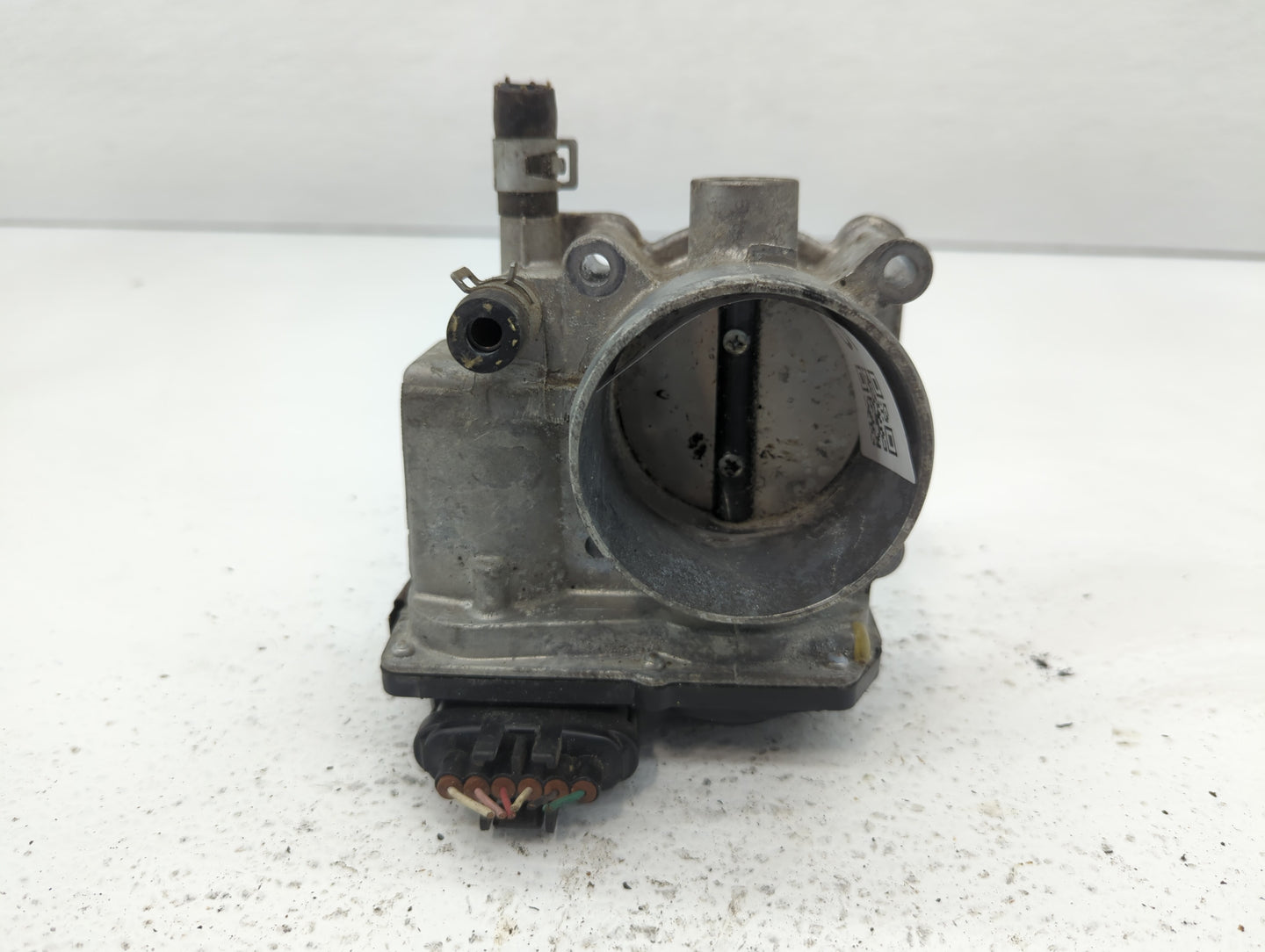 2013-2019 Nissan Sentra Throttle Body P/N:3RA60-01 A 3RA60-01 B Fits Fits 2013 2014 2015 2016 2017 2018 2019 OEM Used Auto P