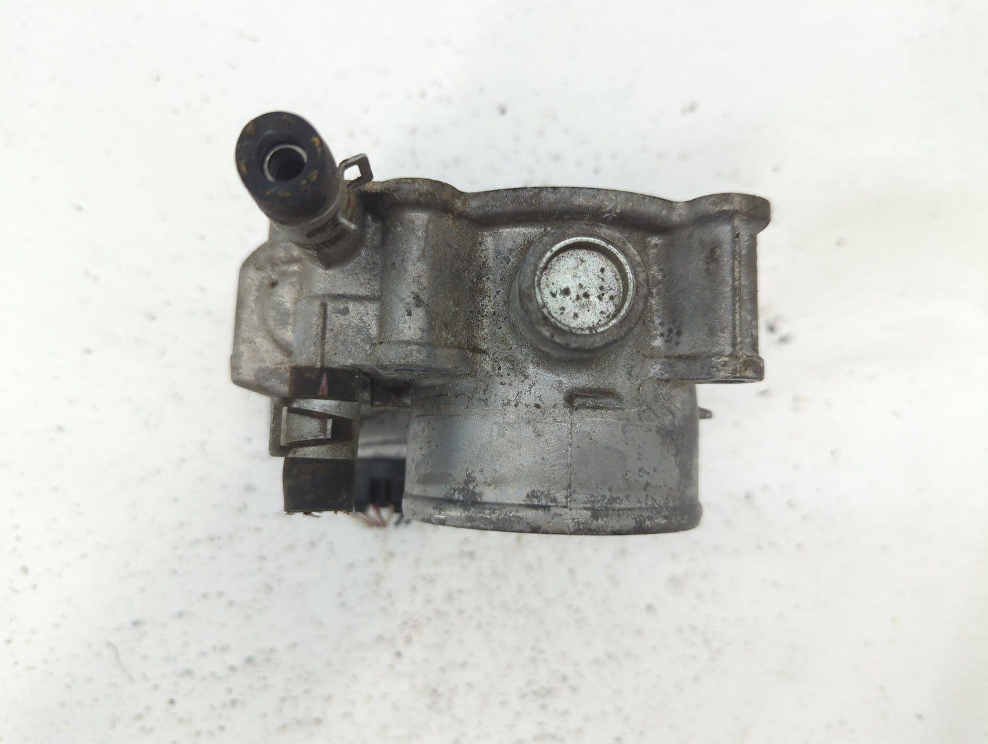 2013-2019 Nissan Sentra Throttle Body P/N:3RA60-01 A 3RA60-01 B Fits Fits 2013 2014 2015 2016 2017 2018 2019 OEM Used Auto P