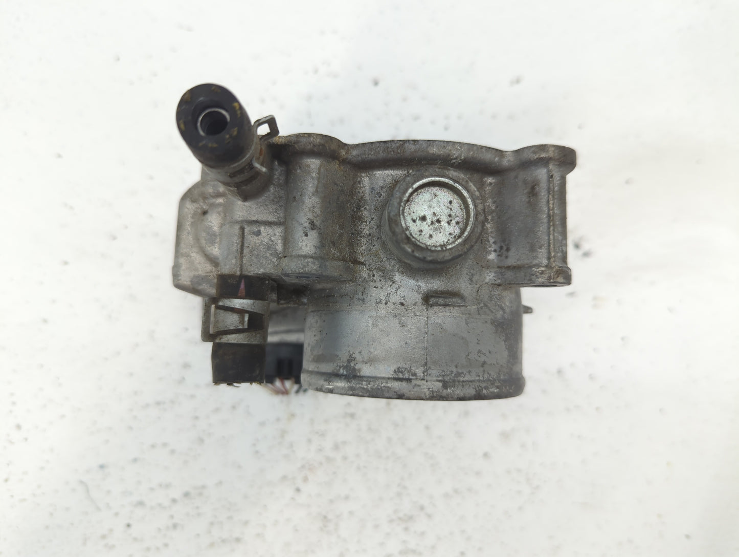 2013-2019 Nissan Sentra Throttle Body P/N:3RA60-01 A 3RA60-01 B Fits Fits 2013 2014 2015 2016 2017 2018 2019 OEM Used Auto P
