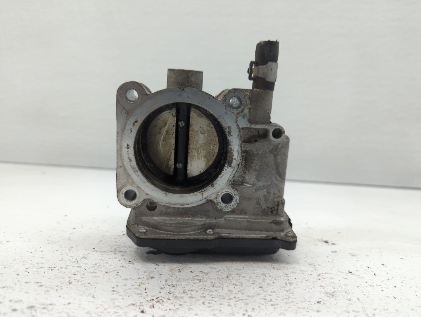2013-2019 Nissan Sentra Throttle Body P/N:3RA60-01 A 3RA60-01 B Fits Fits 2013 2014 2015 2016 2017 2018 2019 OEM Used Auto P