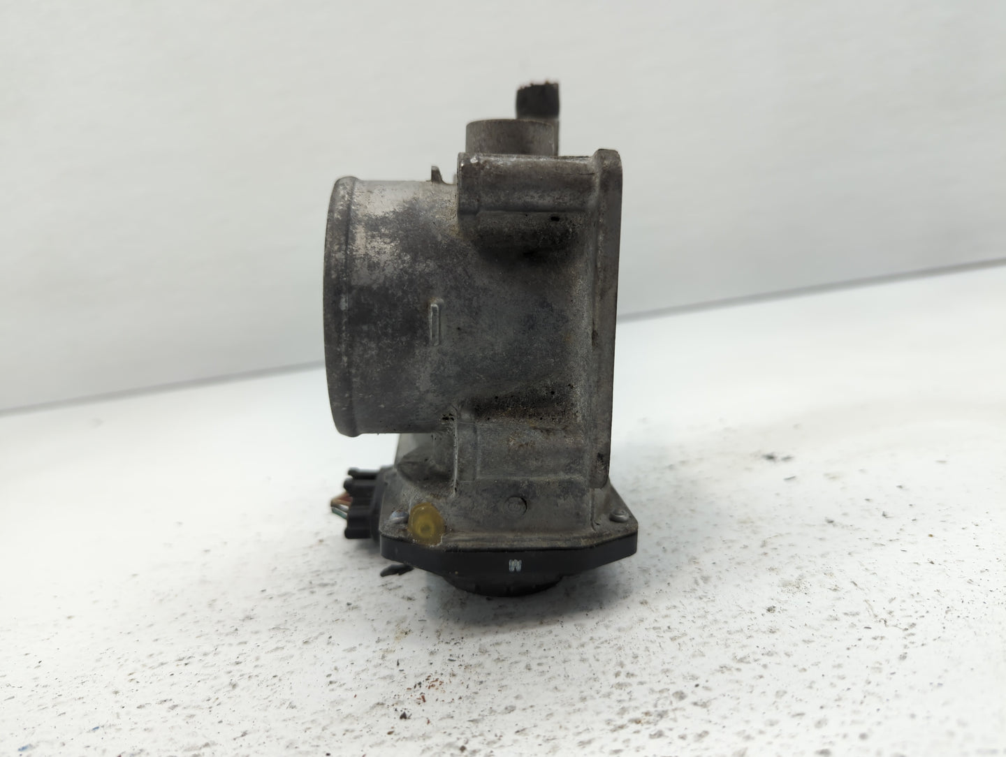 2013-2019 Nissan Sentra Throttle Body P/N:3RA60-01 A 3RA60-01 B Fits Fits 2013 2014 2015 2016 2017 2018 2019 OEM Used Auto P