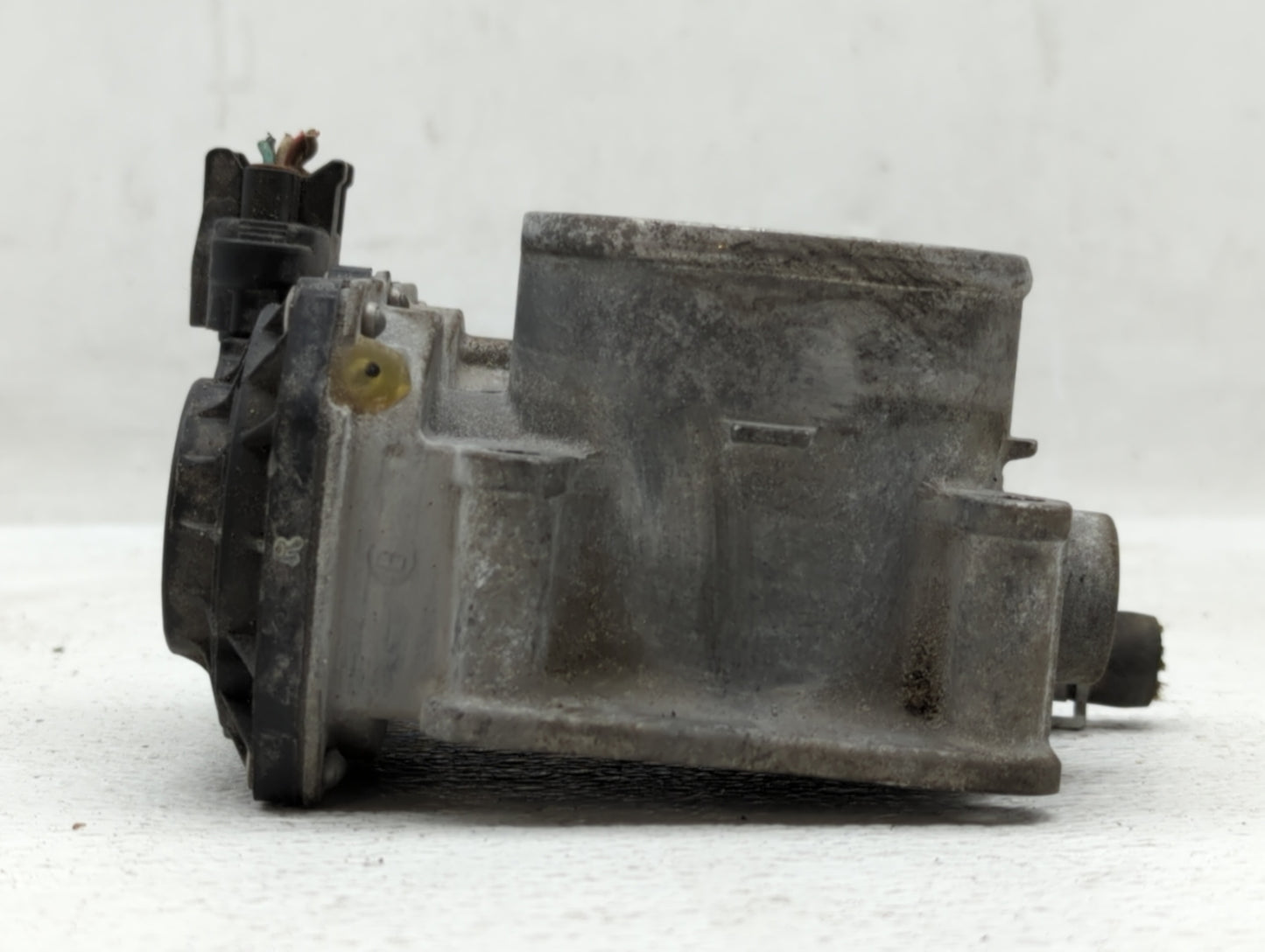 2013-2019 Nissan Sentra Throttle Body P/N:3RA60-01 D 3RA60-01 A, 3RA60-01 B Fits Fits 2013 2014 2015 2016 2017 2018 2019 OEM
