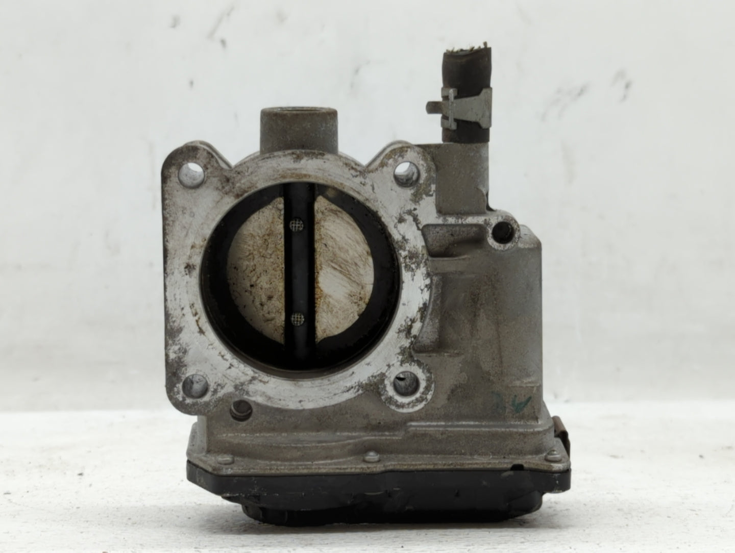 2013-2019 Nissan Sentra Throttle Body P/N:3RA60-01 D 3RA60-01 A, 3RA60-01 B Fits Fits 2013 2014 2015 2016 2017 2018 2019 OEM