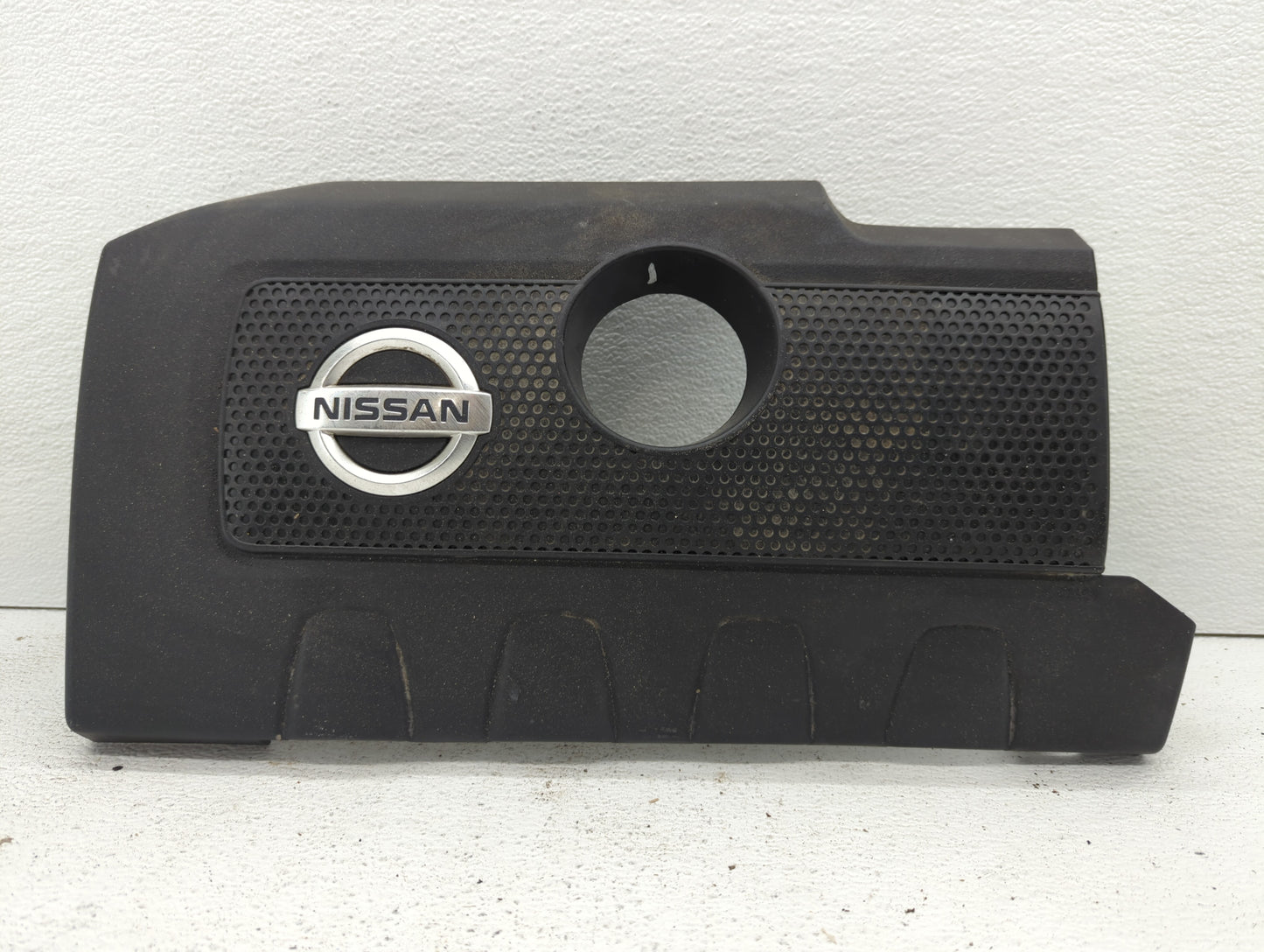 2015 Nissan Sentra Engine Cover - Oemusedautoparts1.com