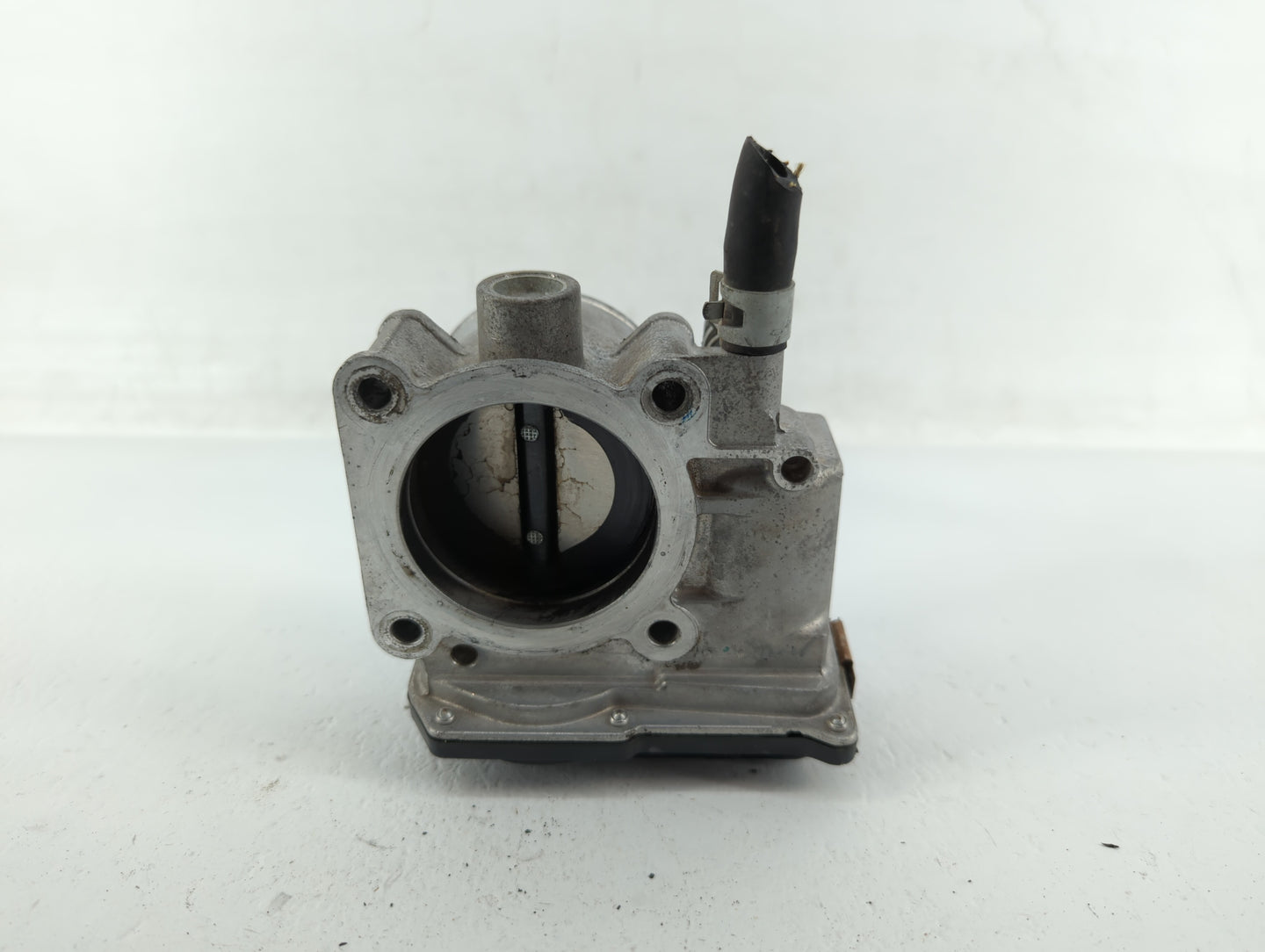 2013-2019 Nissan Sentra Throttle Body P/N:3RA60-01 A 3RA60-01 C, 3RA60-01 D Fits Fits 2013 2014 2015 2016 2017 2018 2019 OEM