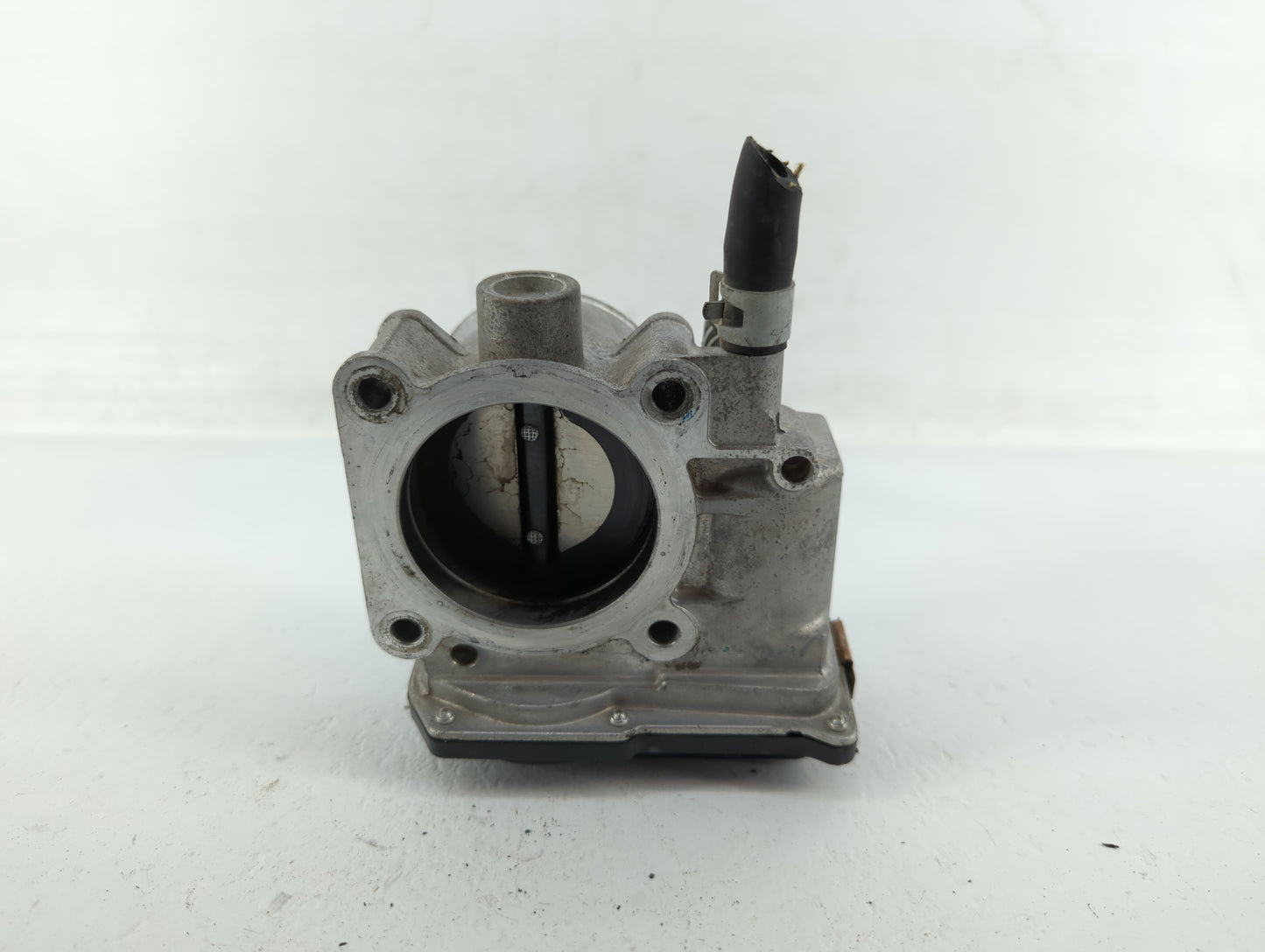 2013-2019 Nissan Sentra Throttle Body P/N:3RA60-01 A 3RA60-01 C, 3RA60-01 D Fits Fits 2013 2014 2015 2016 2017 2018 2019 OEM