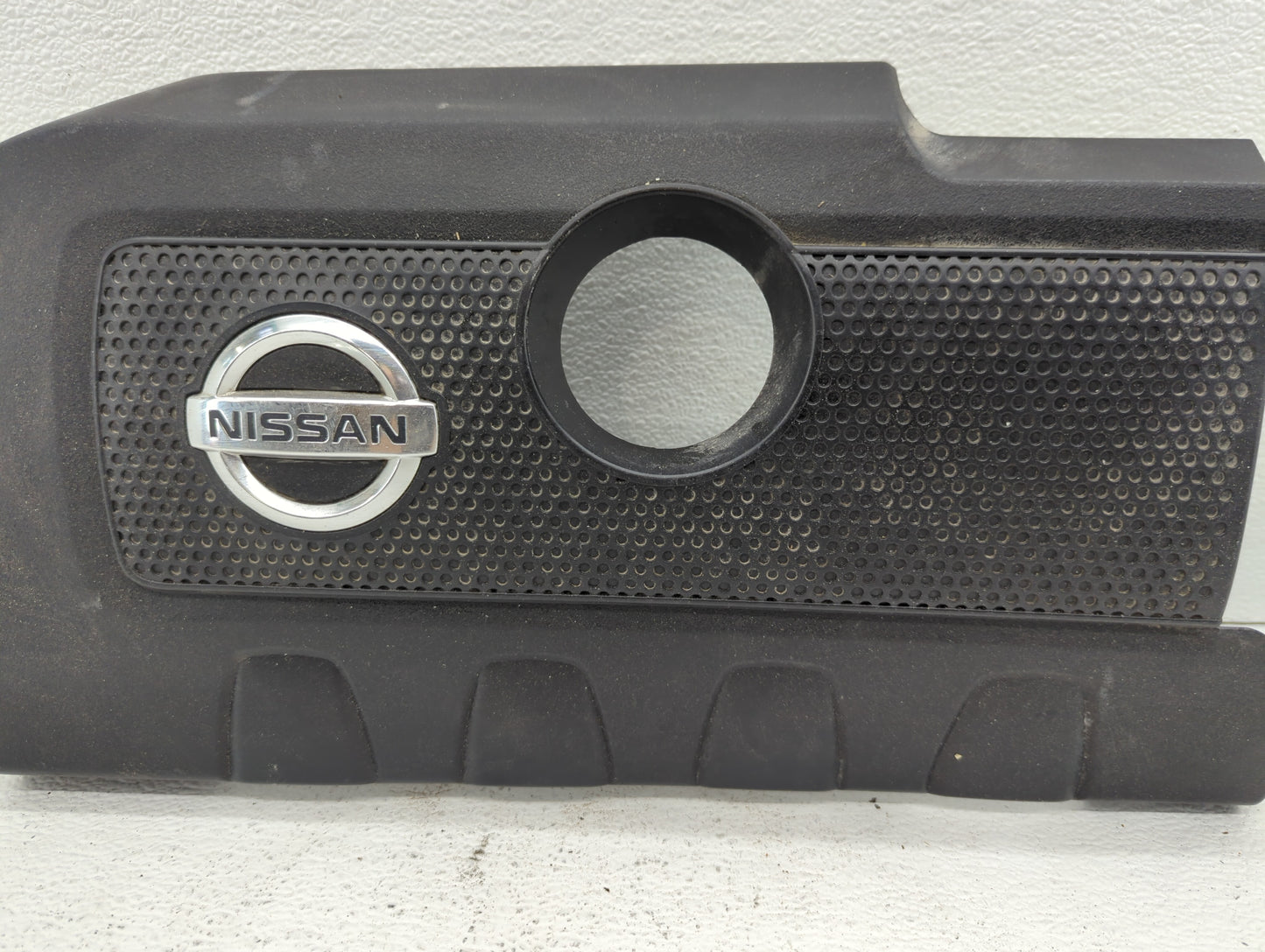 2015 Nissan Sentra Engine Cover - Oemusedautoparts1.com