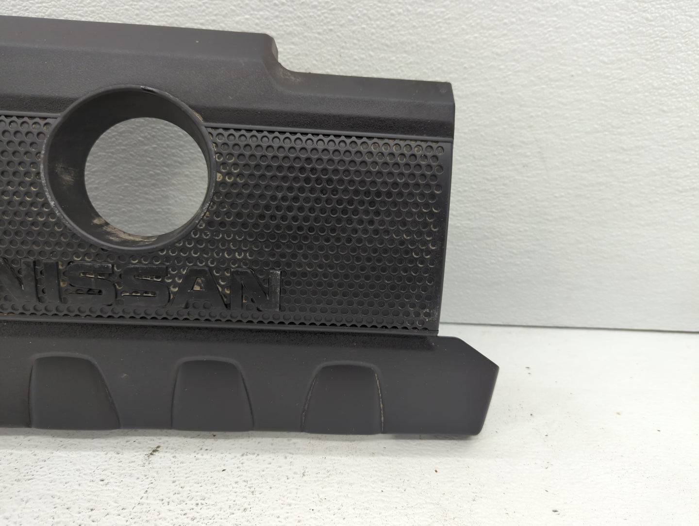 2015 Nissan Sentra Engine Cover - Oemusedautoparts1.com