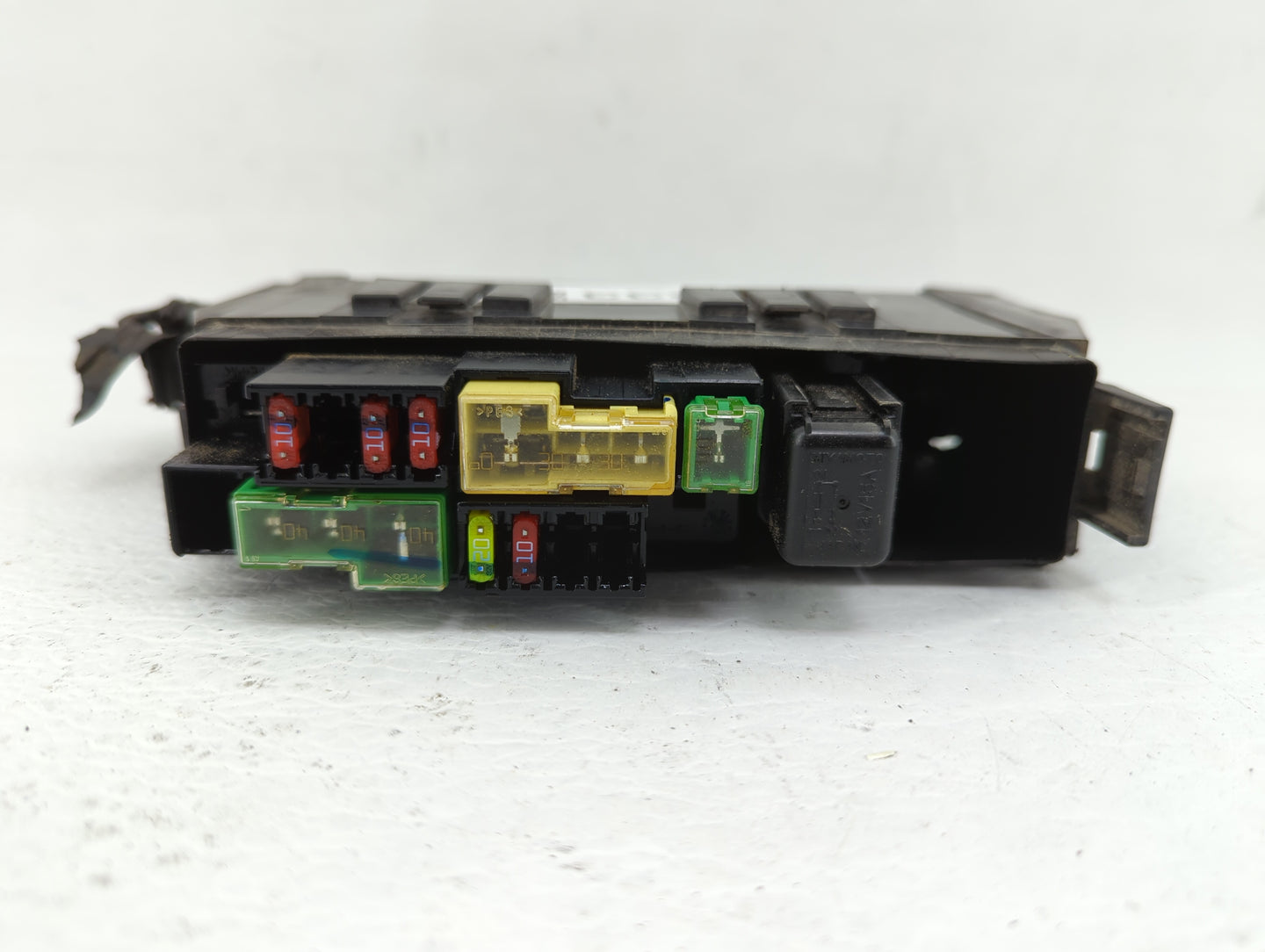 2013-2019 Nissan Sentra Fusebox Fuse Box Panel Relay Module P/N:24382 EW70B 284B7 3RA1A Fits OEM Used Auto Parts - Oemusedau